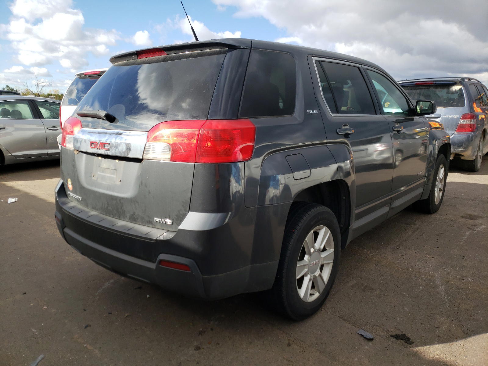 Photo 4 from auction – 2011 GMC TERRAIN SL with VIN 2CTFLREC3B6375761