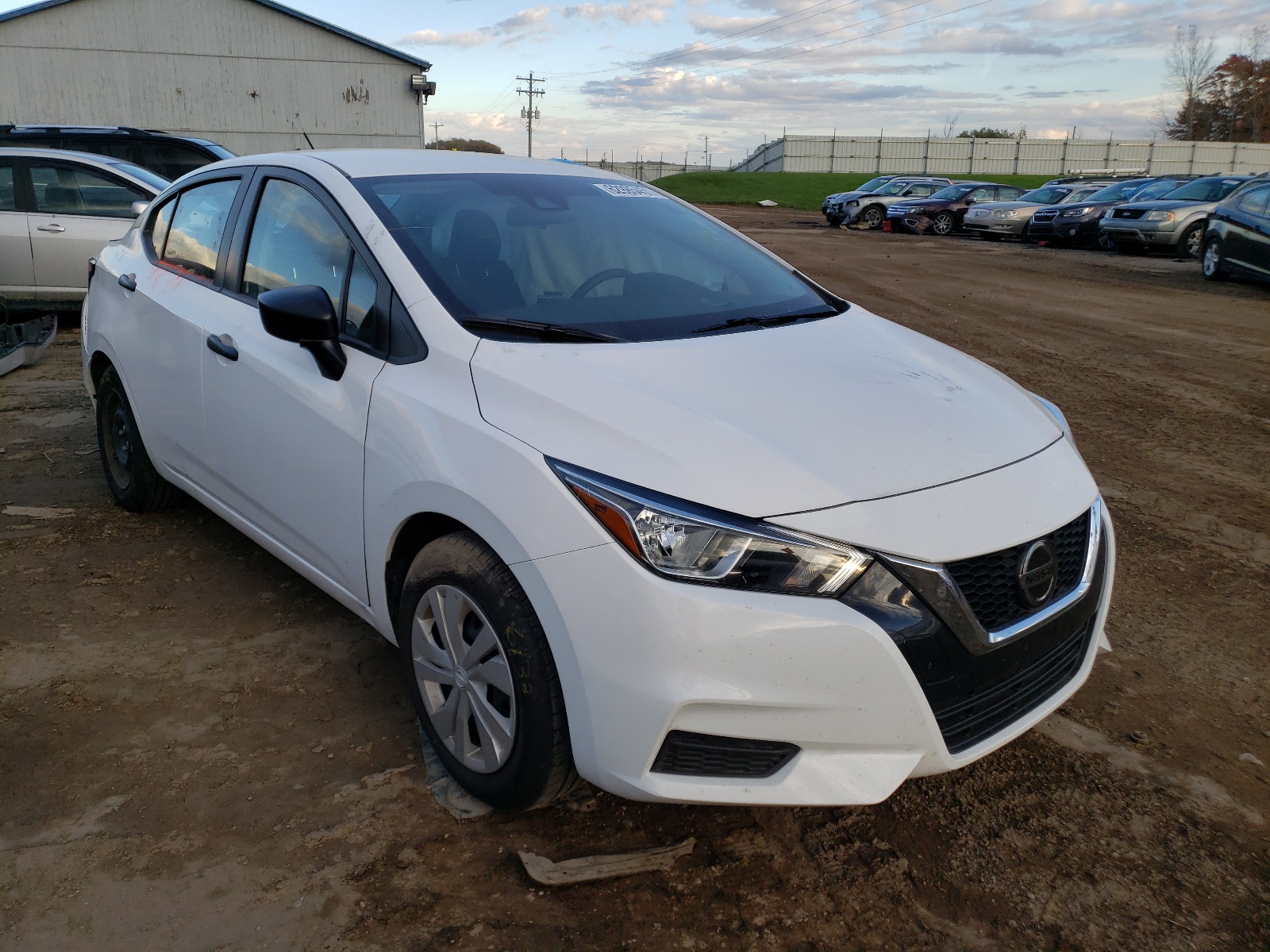 NISSAN VERSA S 2021 with VIN 3N1CN8DV8ML818526 - Photo from auction