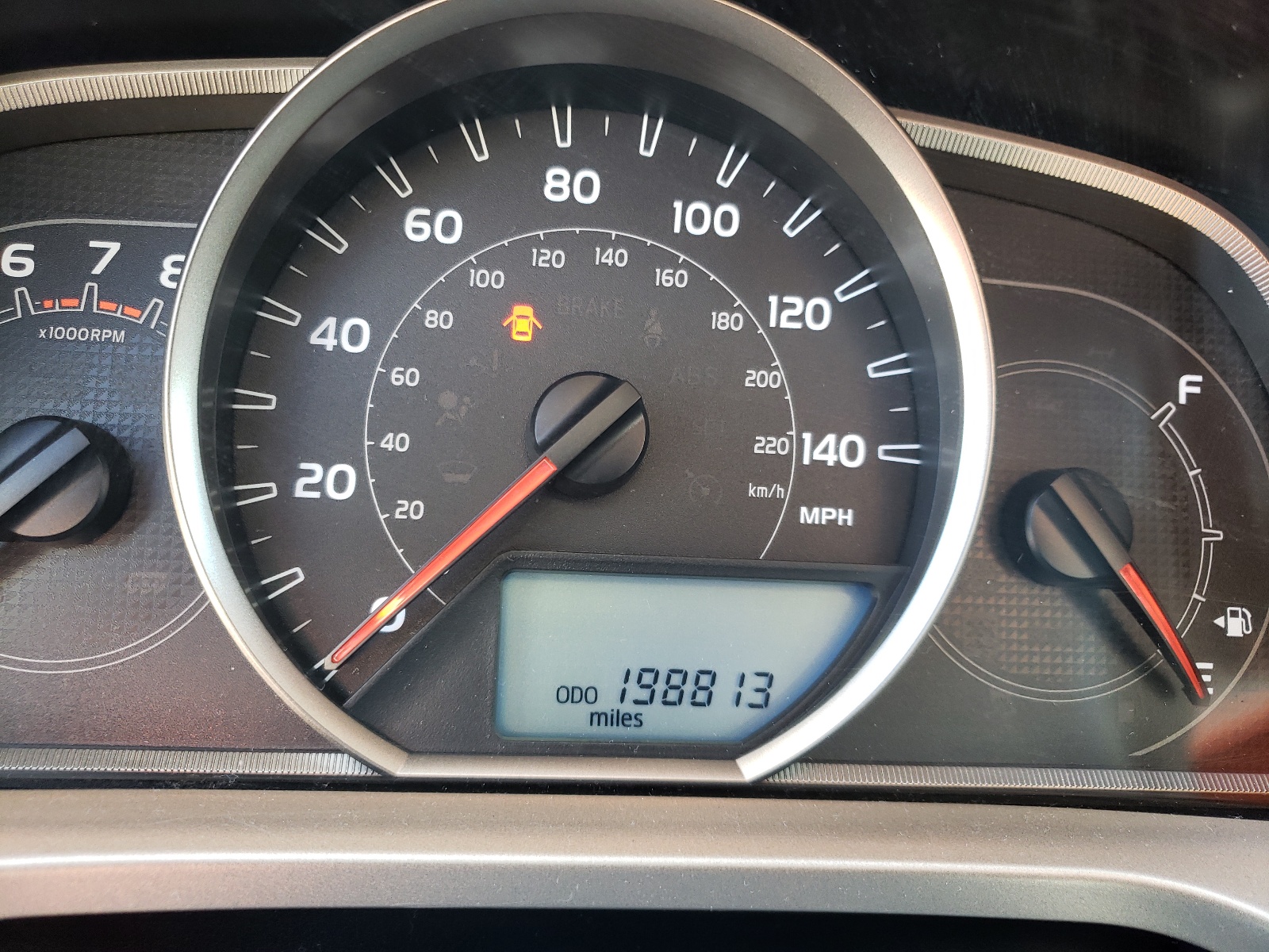 Photo 8 from auction – 2014 TOYOTA RAV4 LE with VIN JTMZFREV6ED031252