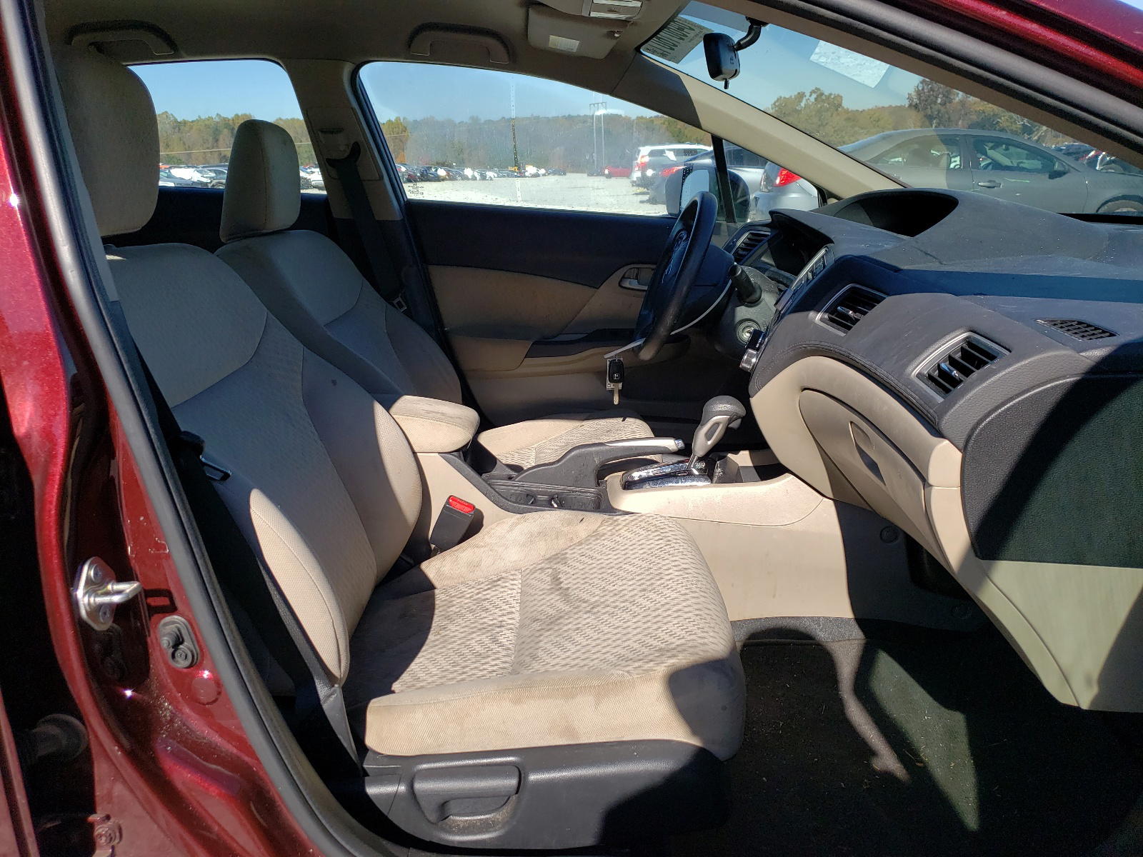 Photo 5 from auction – 2015 HONDA CIVIC LX with VIN 19XFB2F53FE116151