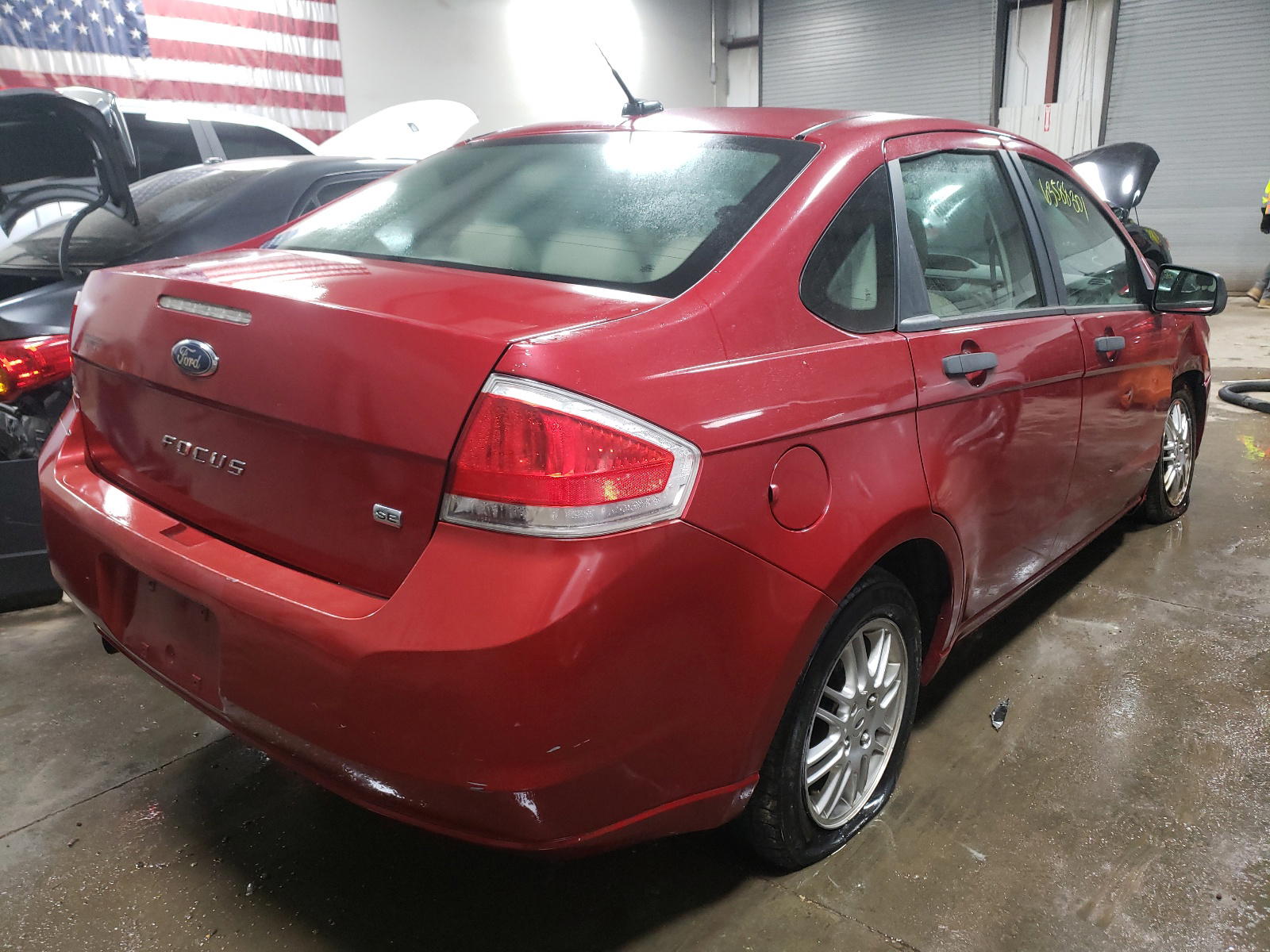 Photo 4 from auction – 2011 FORD FOCUS SE with VIN 1FAHP3FN8BW141553