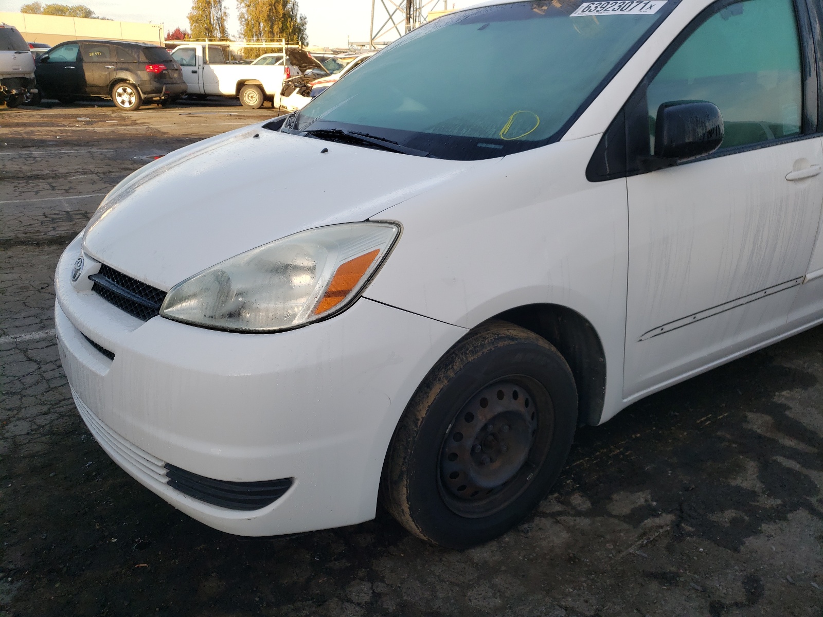 Photo 9 from auction – 2005 TOYOTA SIENNA CE with VIN 5TDZA23C25S352636