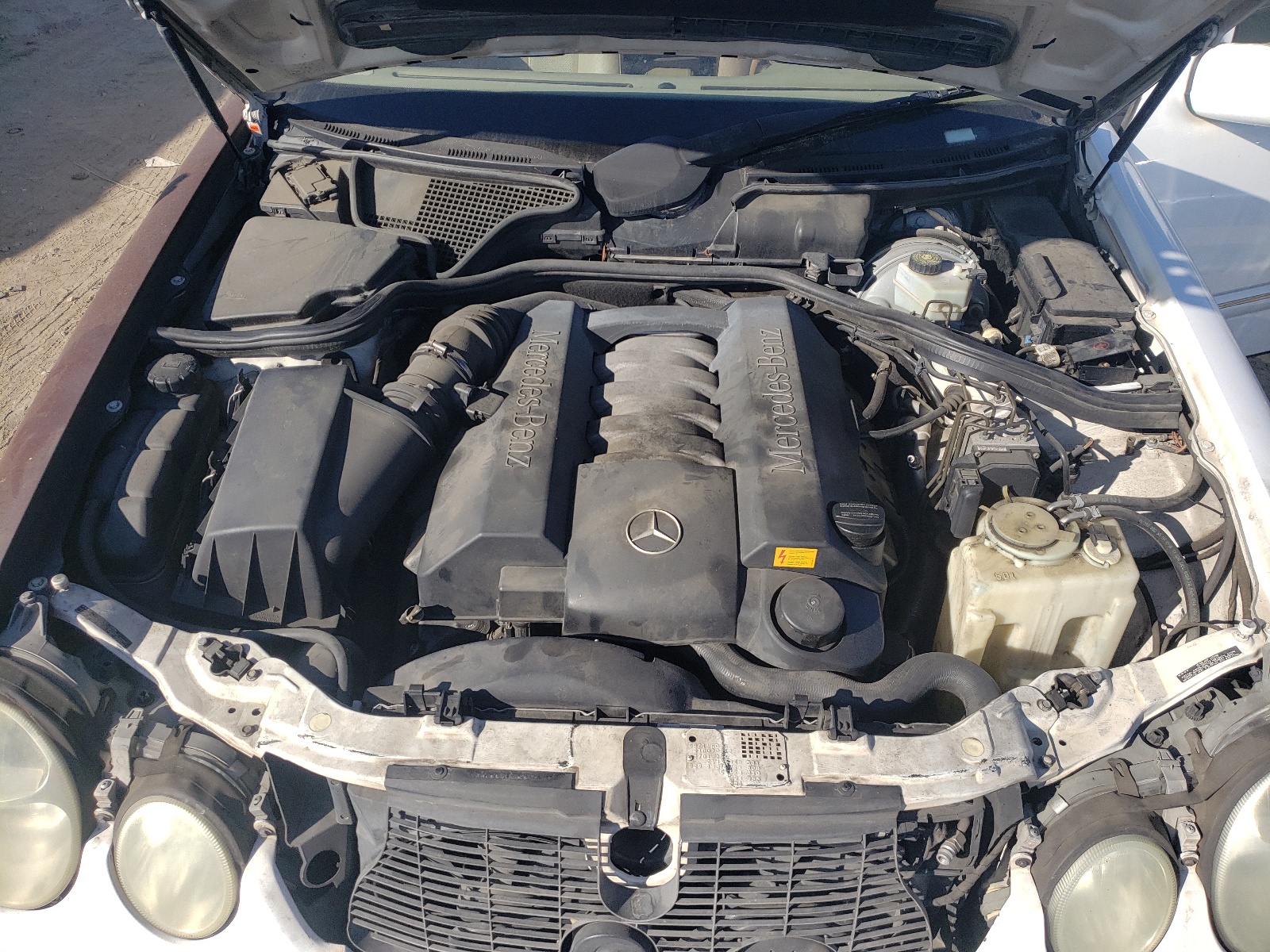 Photo 7 from auction – 2000 MERCEDES-BENZ E 430 with VIN WDBJF70J6YB077328