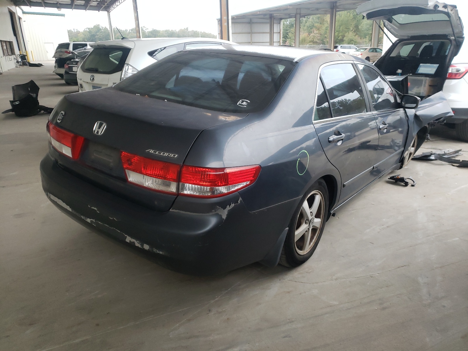 Photo 4 from auction – 2004 HONDA ACCORD EX with VIN 1HGCM56604A049730