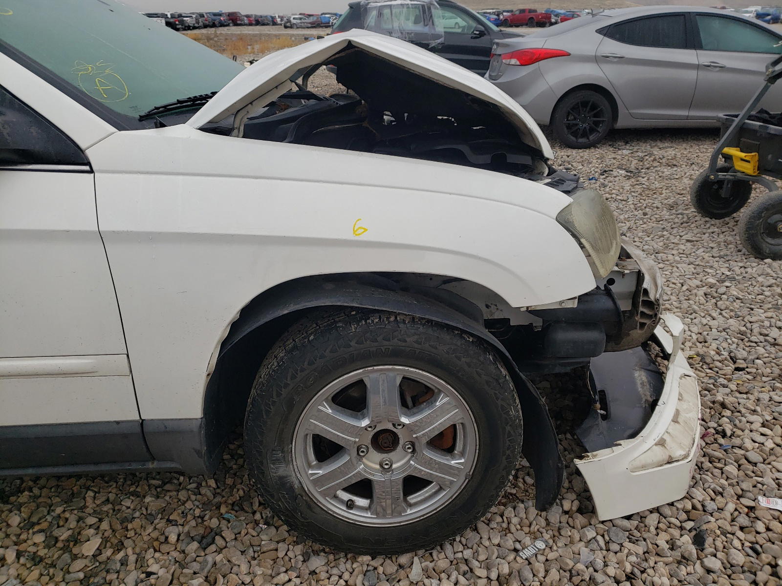 Photo 9 from auction – 2004 CHRYSLER PACIFICA with VIN 2C8GF68444R610422