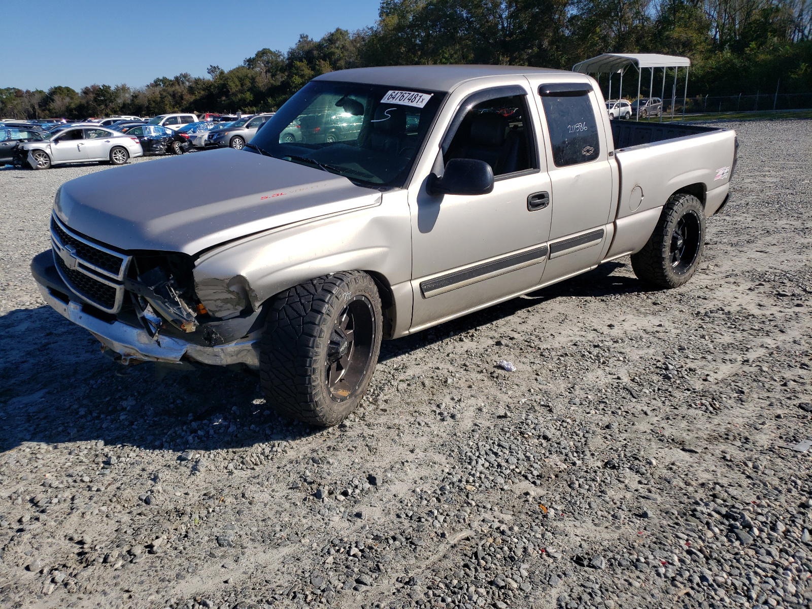 Photo 2 from auction – 2004 CHEVROLET SILVERADO with VIN 2GCEK19T641180405