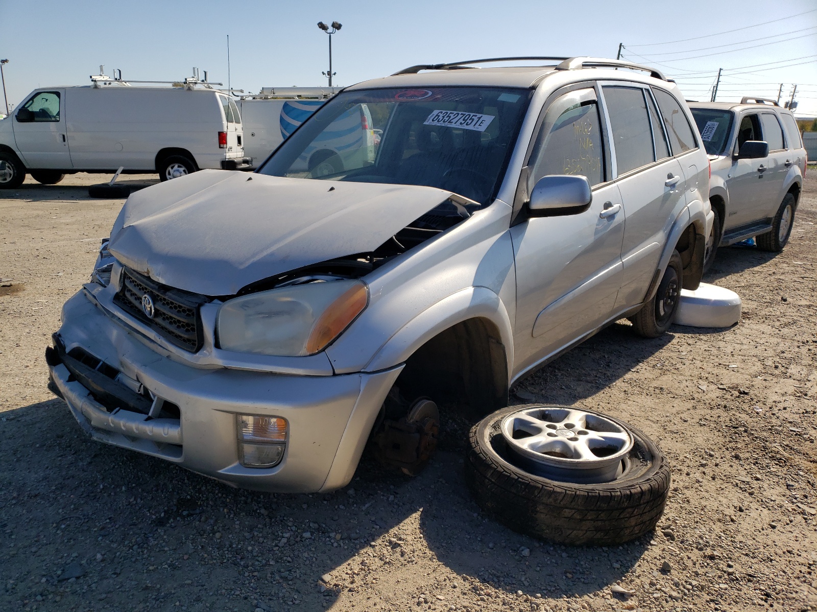 Photo 2 from auction – 2003 TOYOTA RAV4 with VIN JTEHH20V630211903