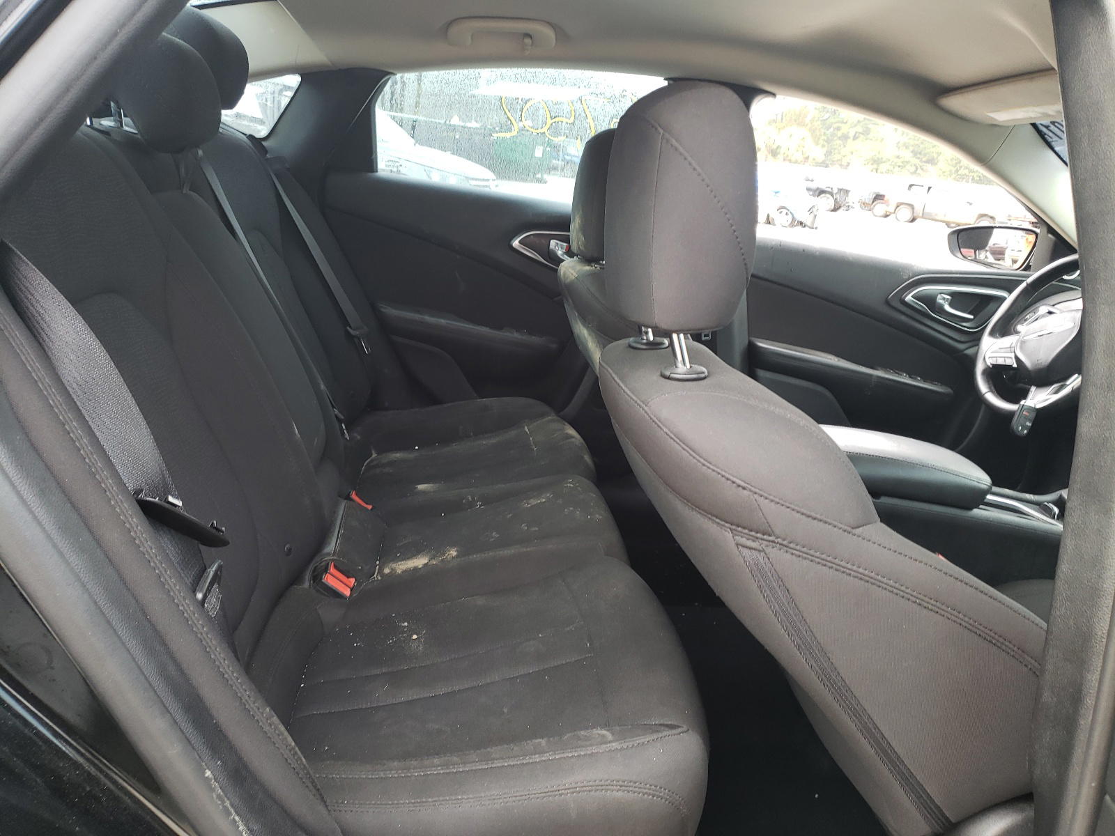 Photo 6 from auction – 2017 CHRYSLER 200 LX with VIN 1C3CCCFB3HN504947