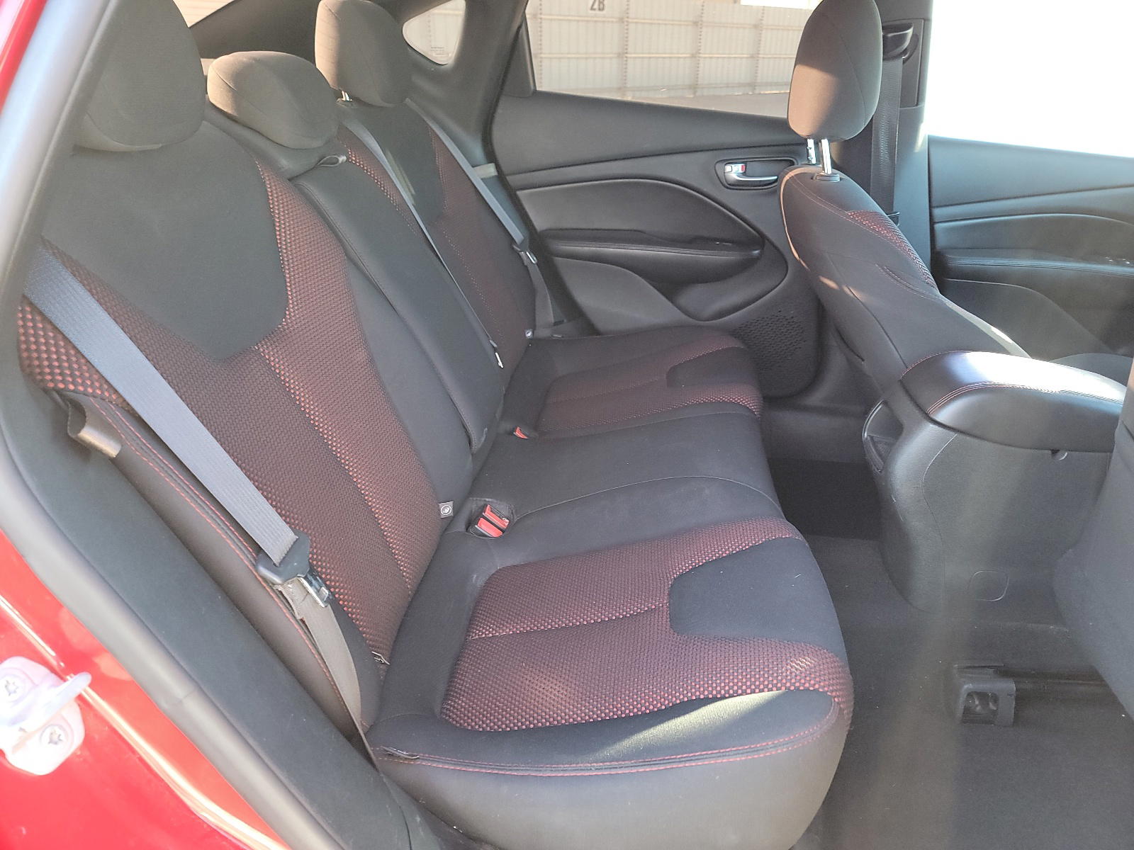 Photo 6 from auction – 2016 DODGE DART SXT with VIN 1C3CDFBB3GD516167