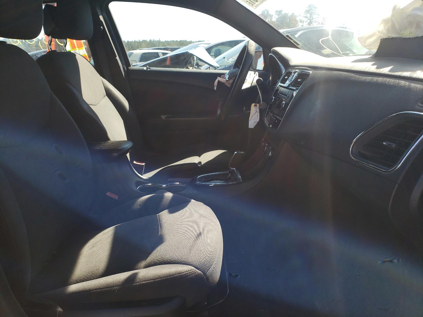 Photo 5 from auction – 2013 CHRYSLER 200 LX with VIN 1C3CCBAB7DN698023