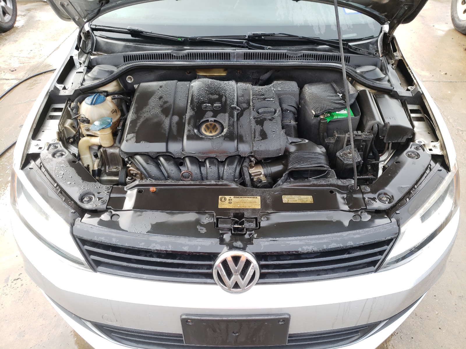 Photo 7 from auction – 2012 VOLKSWAGEN JETTA SE with VIN 3VWDP7AJ3CM383735