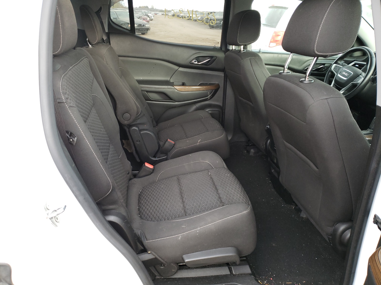 Photo 6 from auction – 2017 GMC ACADIA SLE with VIN 1GKKNLLS6HZ193890