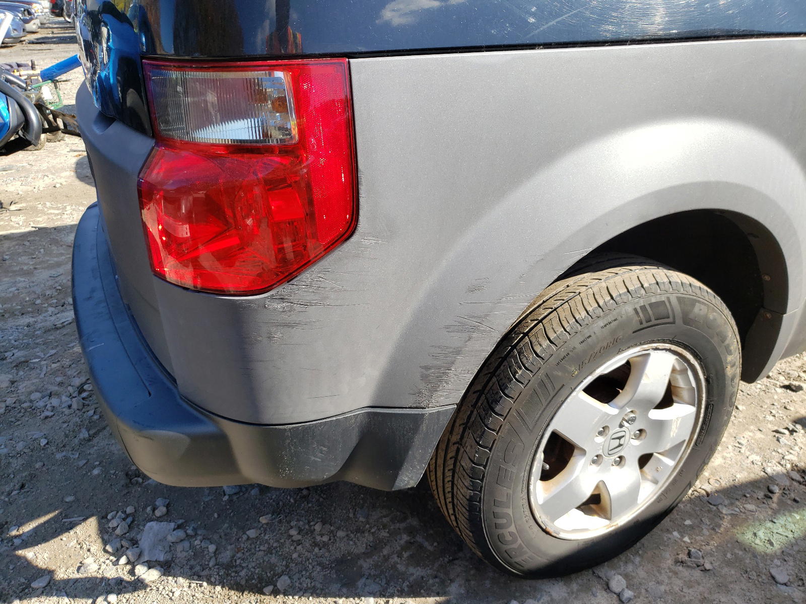 Photo 9 from auction – 2003 HONDA ELEMENT EX with VIN 5J6YH28533L018268