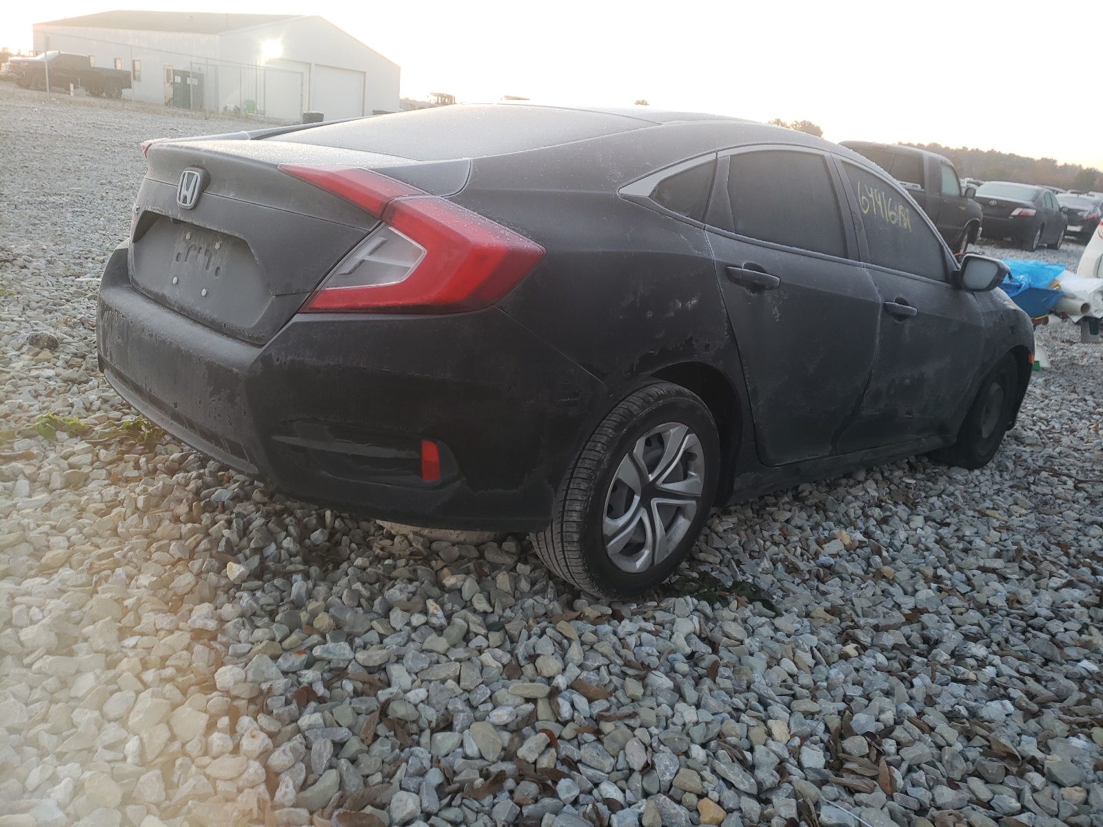 Photo 4 from auction – 2017 HONDA CIVIC LX with VIN 2HGFC2F57HH522763