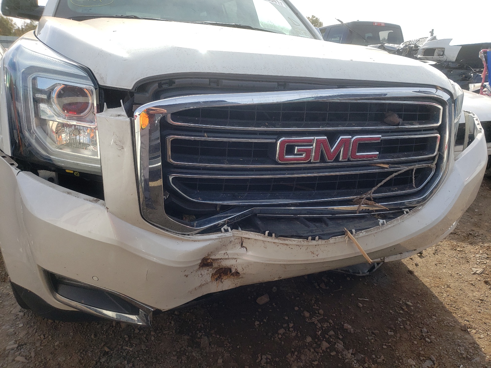 Photo 9 from auction – 2015 GMC YUKON SLT with VIN 1GKS2BKC3FR137609