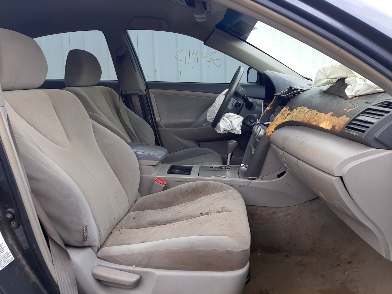 Photo 5 from auction – 2014 HONDA CIVIC LX with VIN 19XFB2E54EE064707