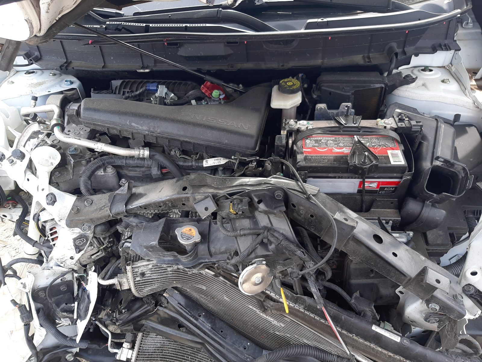 Photo 7 from auction – 2017 NISSAN ROGUE S with VIN KNMAT2MT0HP563998
