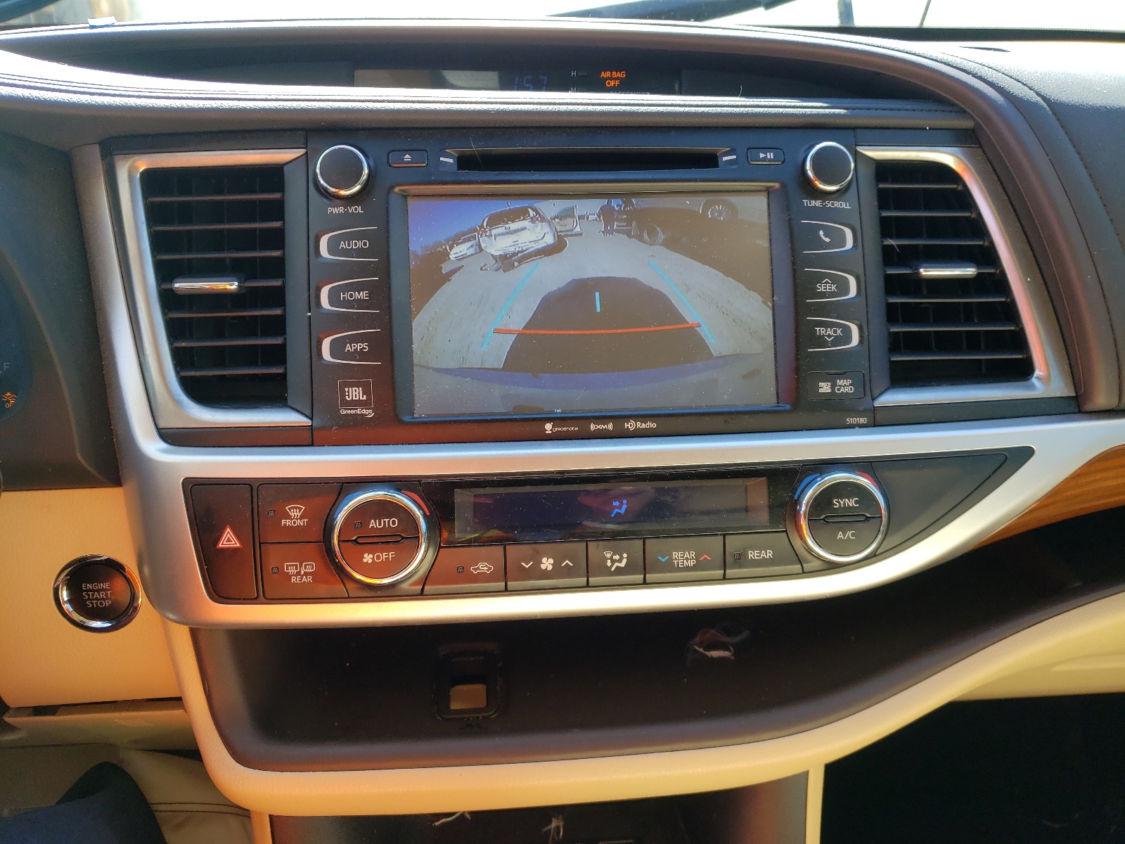 Photo 9 from auction – 2018 TOYOTA HIGHLANDER with VIN 5TDYZRFH7JS280038