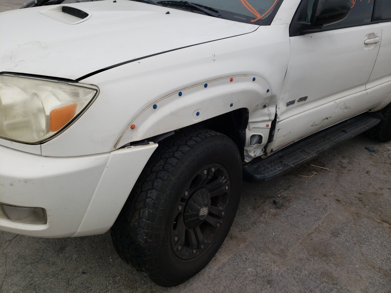 Foto 9 de la subasta – 2004 TOYOTA 4RUNNER SR con VIN JTEBU14R140021985