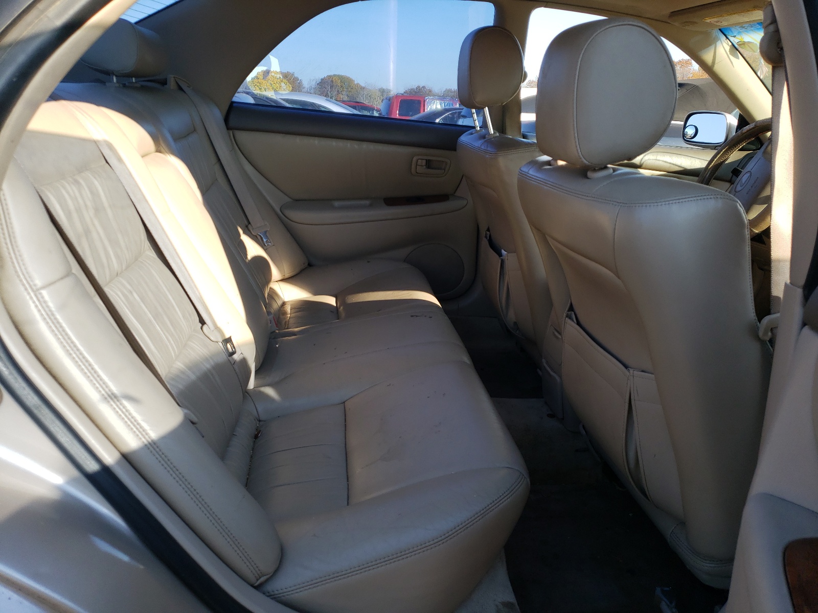 Photo 6 from auction – 1999 LEXUS ES 300 with VIN JT8BF28G8X5062570