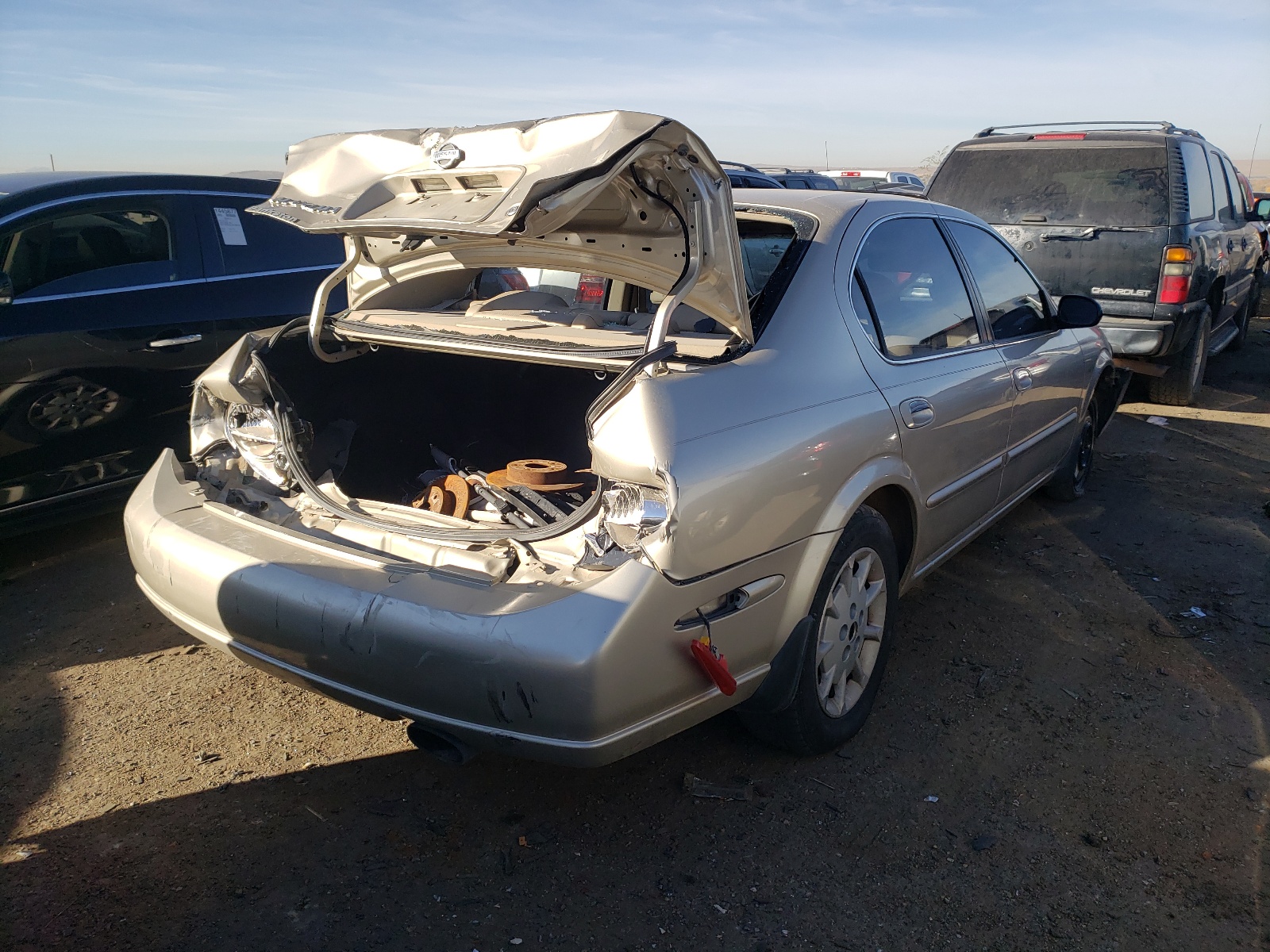 Photo 4 from auction – 2001 NISSAN MAXIMA GXE with VIN JN1CA31D91T810744
