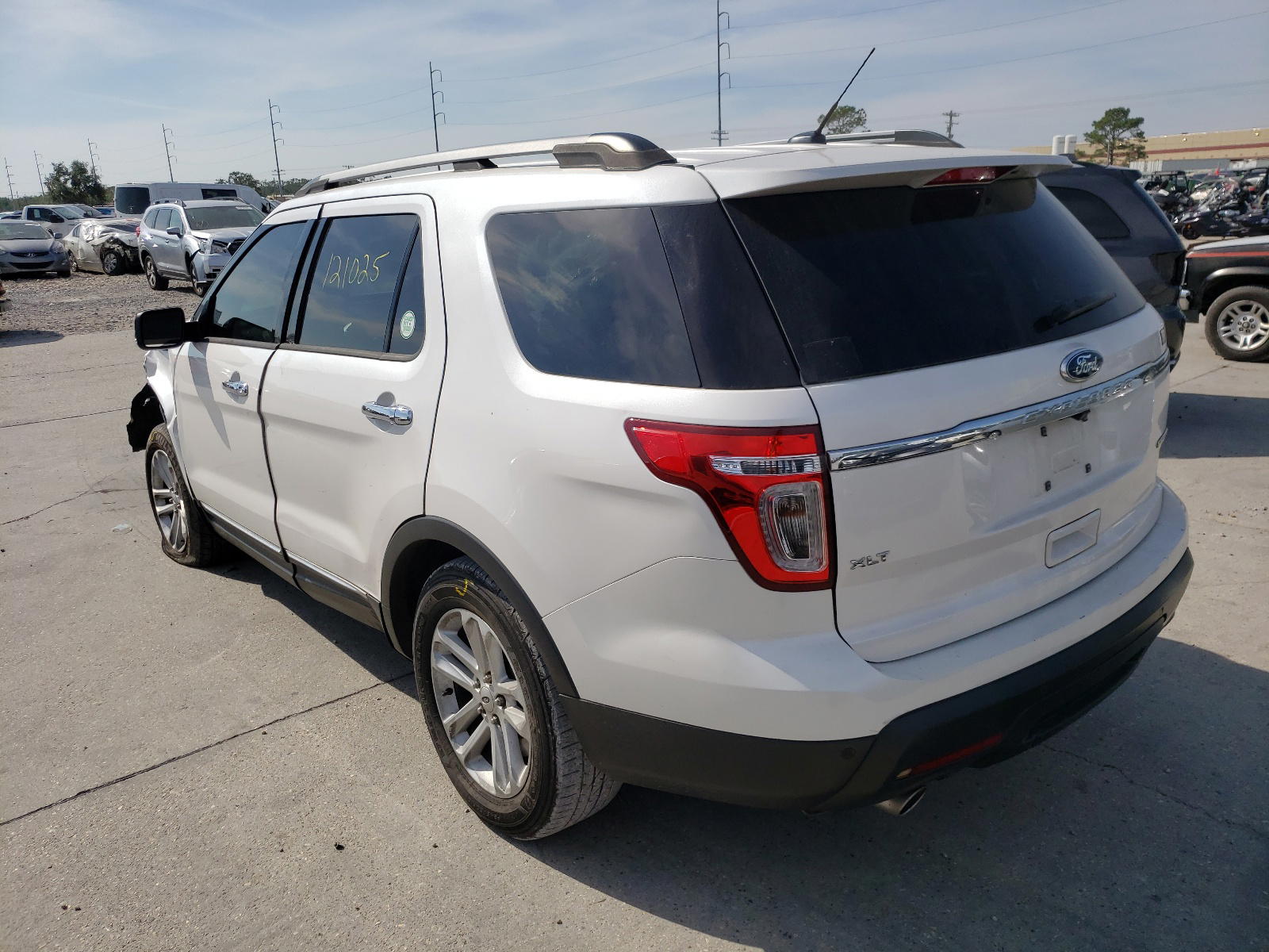 Photo 3 from auction – 2015 FORD EXPLORER X with VIN 1FM5K7D80FGB07182