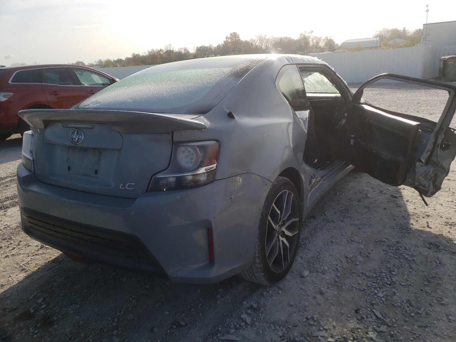 Photo 4 from auction – 2015 TOYOTA SCION TC with VIN JTKJF5C72FJ007214