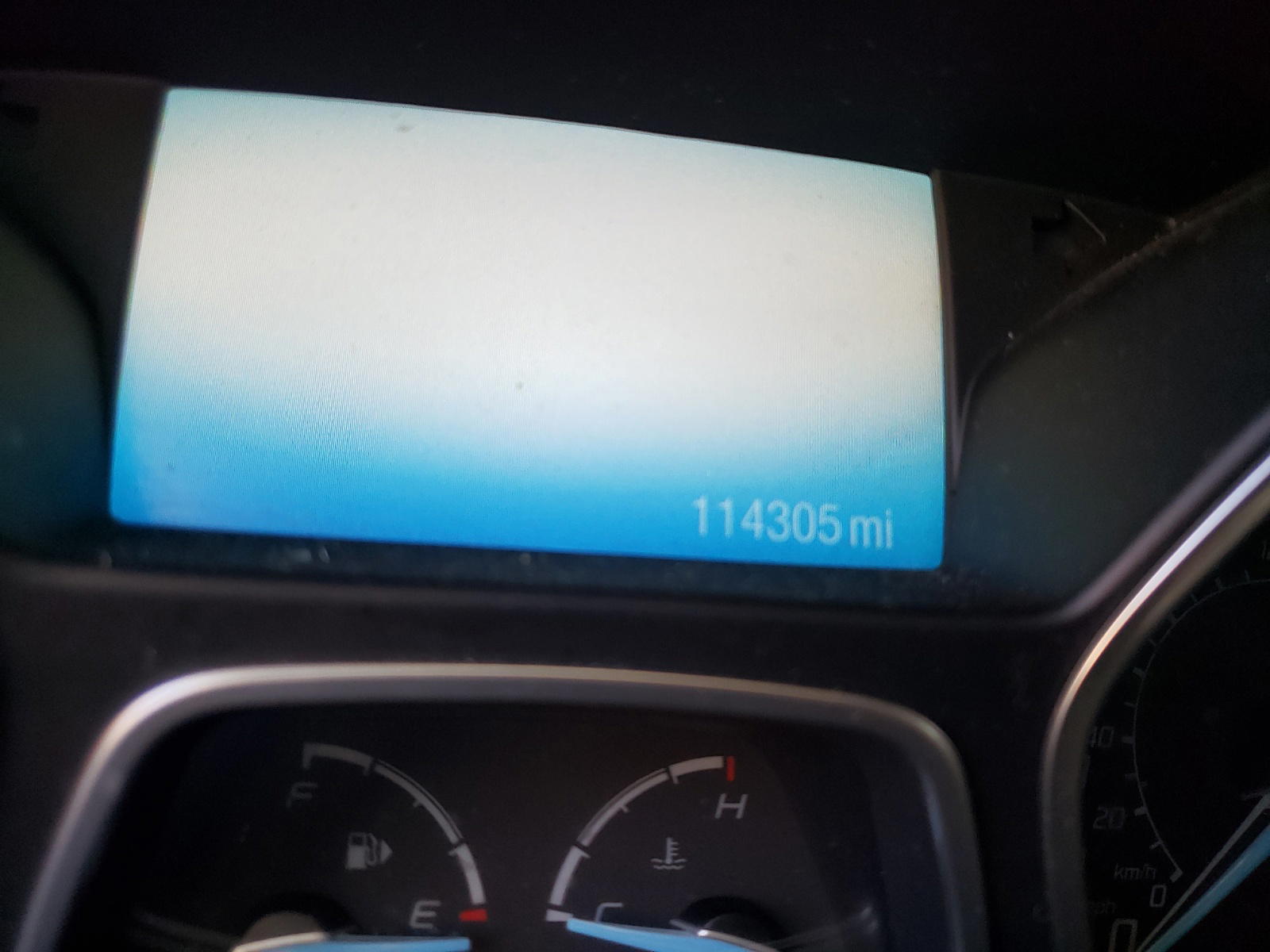Photo 8 from auction – 2012 FORD FOCUS SEL with VIN 1FAHP3M26CL194103