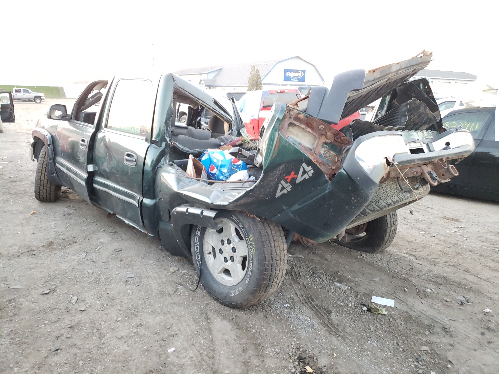Photo 3 from auction – 2006 CHEVROLET SILVERADO with VIN 2GCEK13T661246379