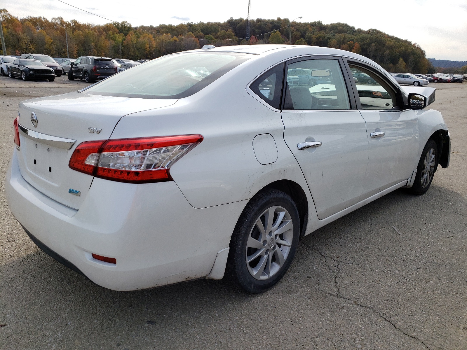 Photo 4 from auction – 2013 NISSAN SENTRA S with VIN 3N1AB7AP1DL733771