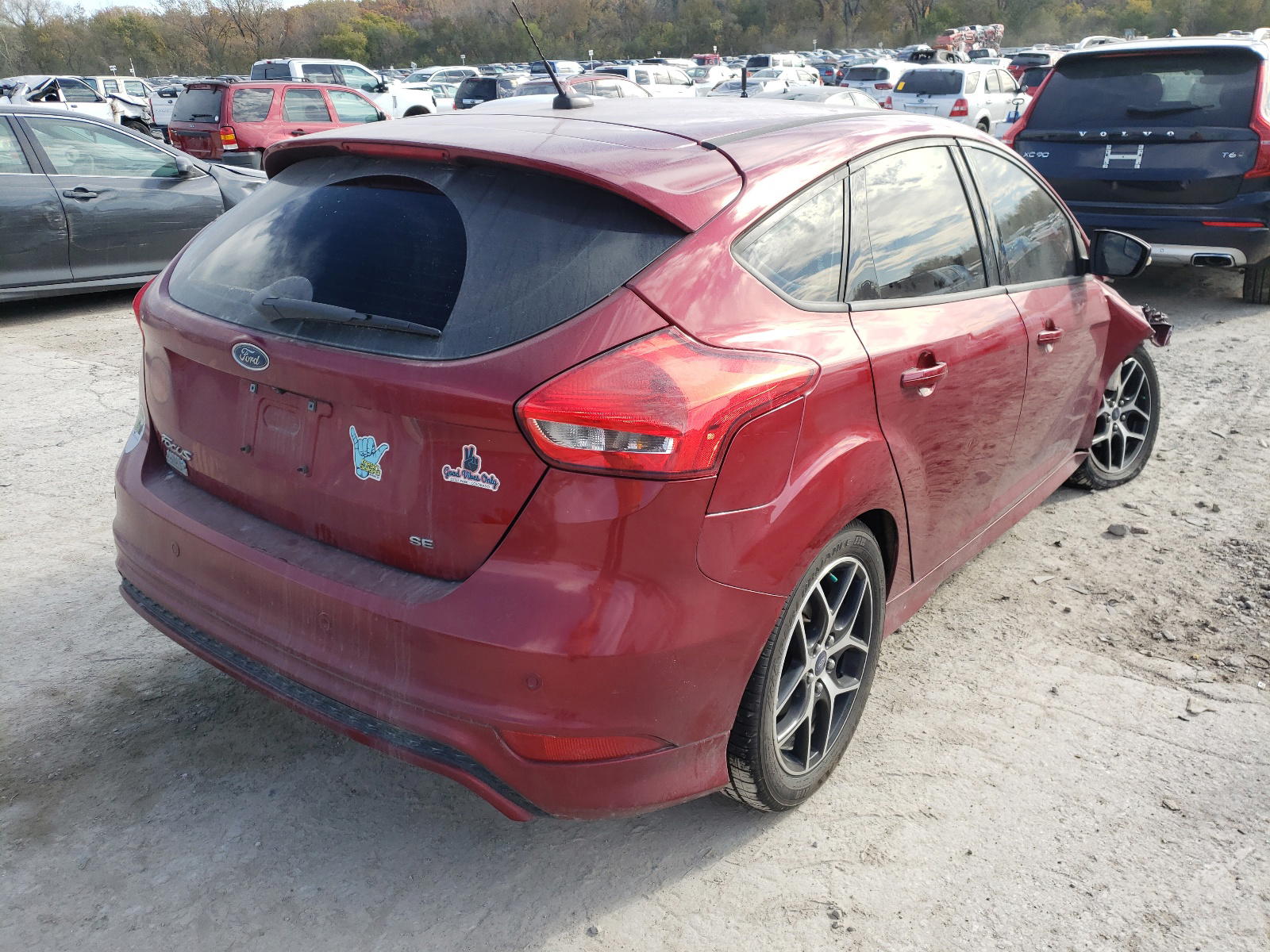 Photo 4 from auction – 2015 FORD FOCUS SE with VIN 1FADP3K2XFL306777