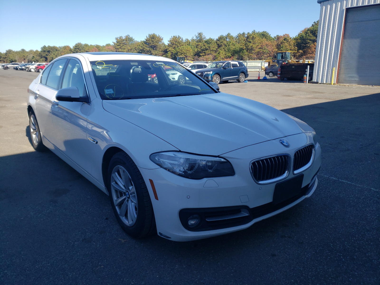 BMW 528 XI 2016 with VIN WBA5A7C57GG144419 - Photo from auction
