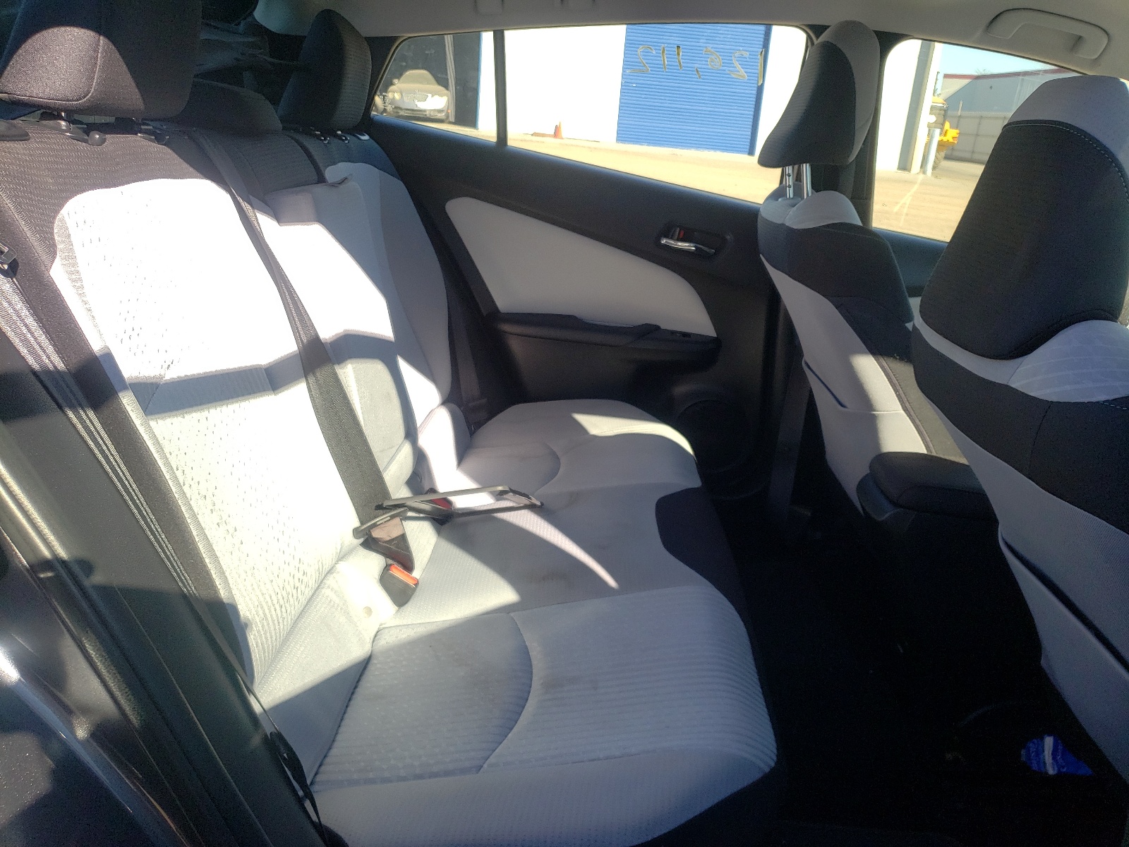 Photo 6 from auction – 2016 TOYOTA PRIUS with VIN JTDKBRFU2G3010524