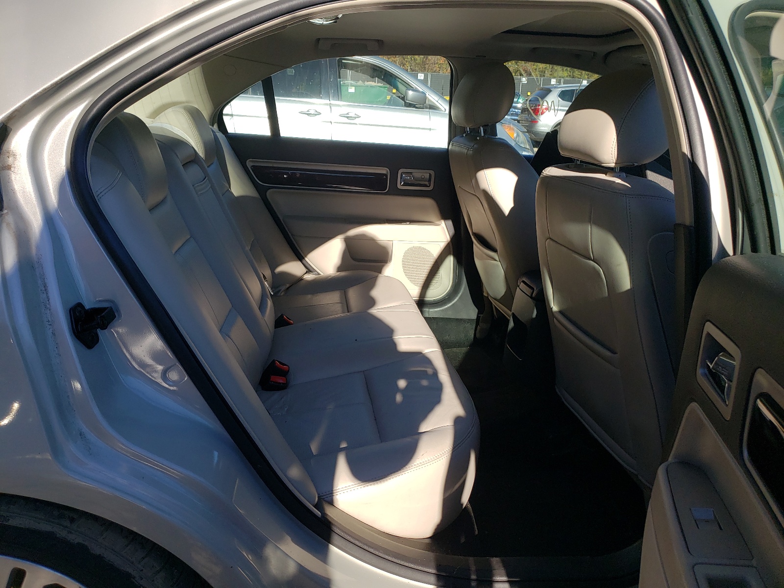 Photo 6 from auction – 2006 LINCOLN ZEPHYR with VIN 3LNHM26136R664414