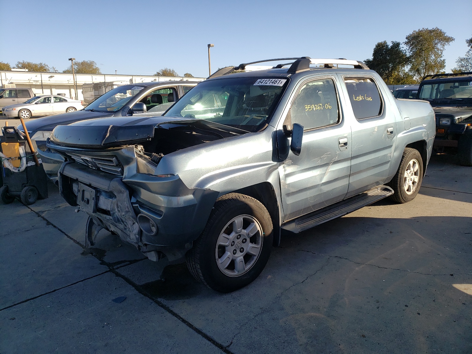 Photo 2 from auction – 2006 HONDA RIDGELINE with VIN 2HJYK16526H514566