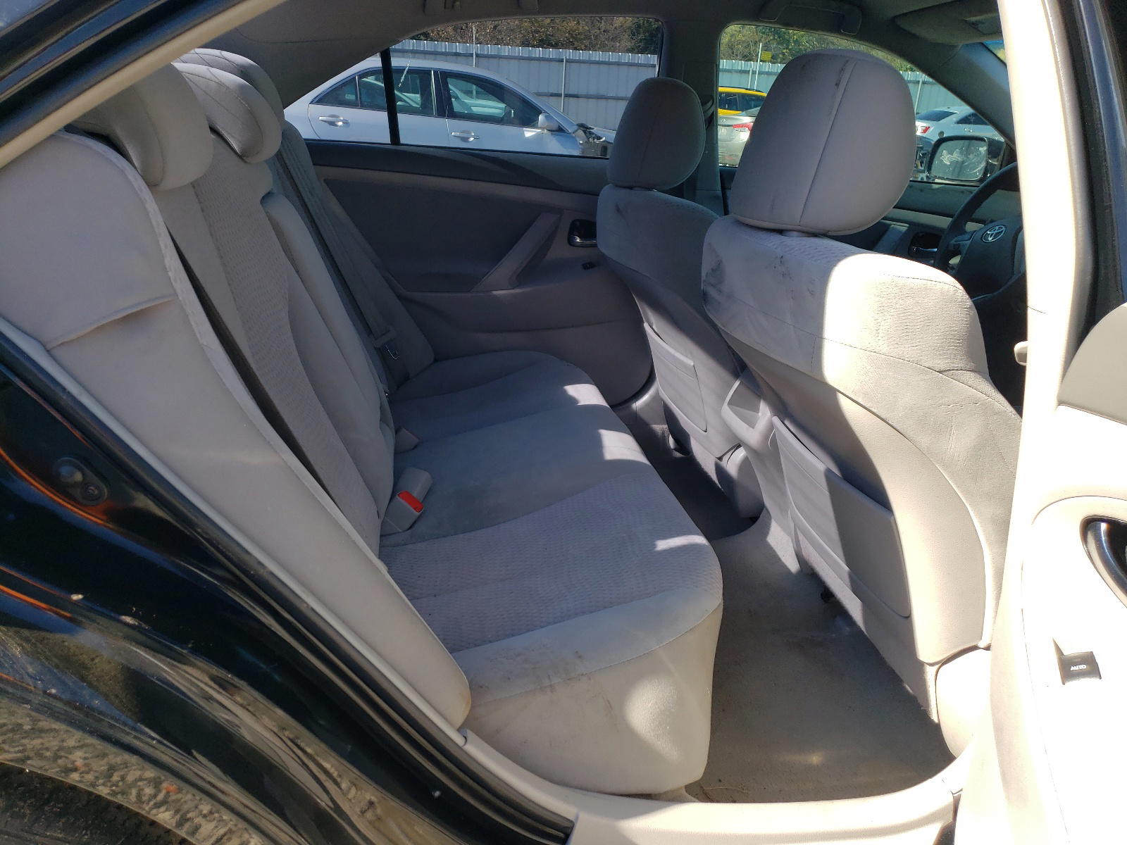 Photo 6 from auction – 2011 TOYOTA CAMRY BASE with VIN 4T1BF3EK3BU768758