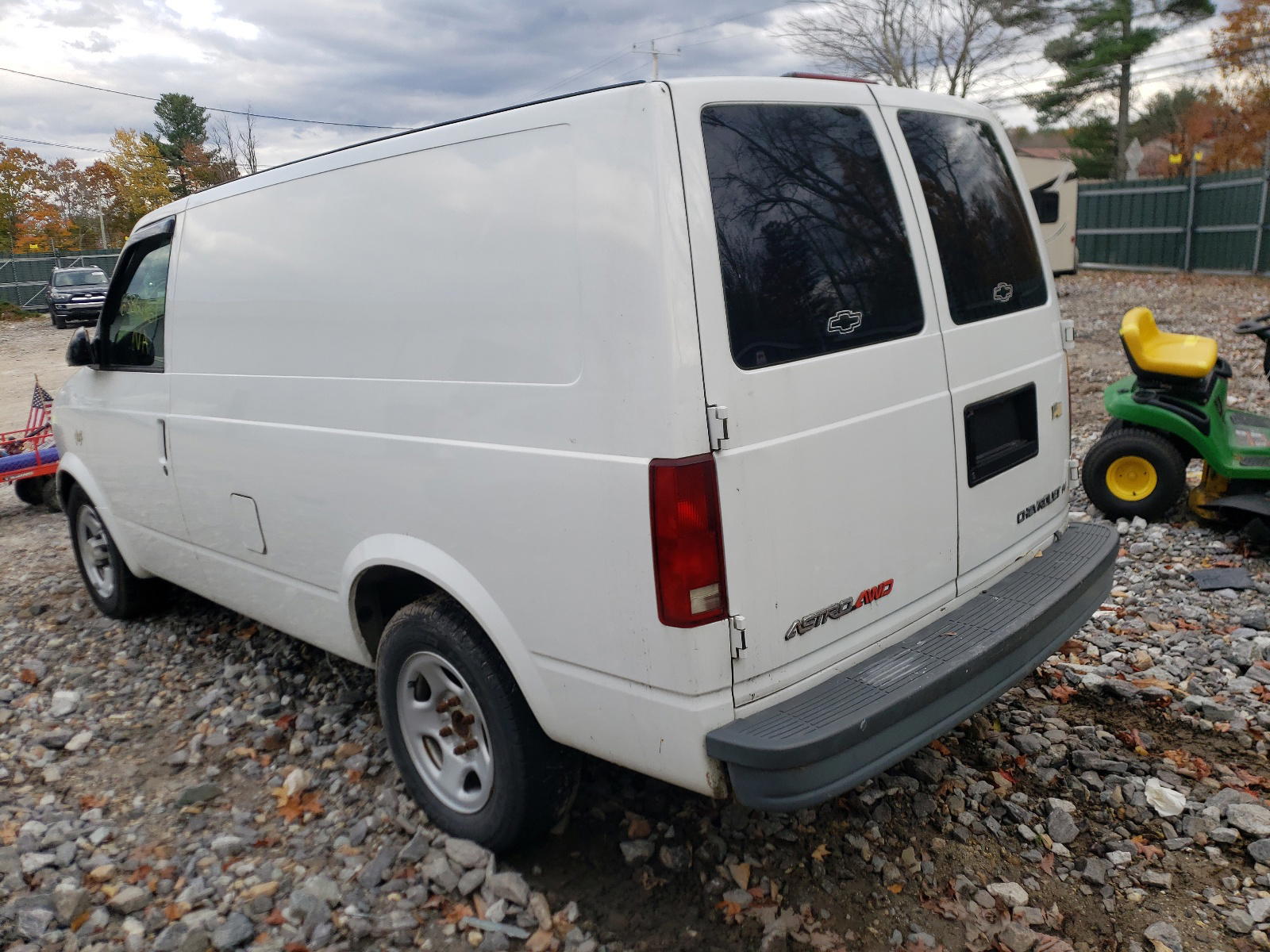 Photo 3 from auction – 2004 CHEVROLET ASTRO with VIN 1GCDL19X64B116005