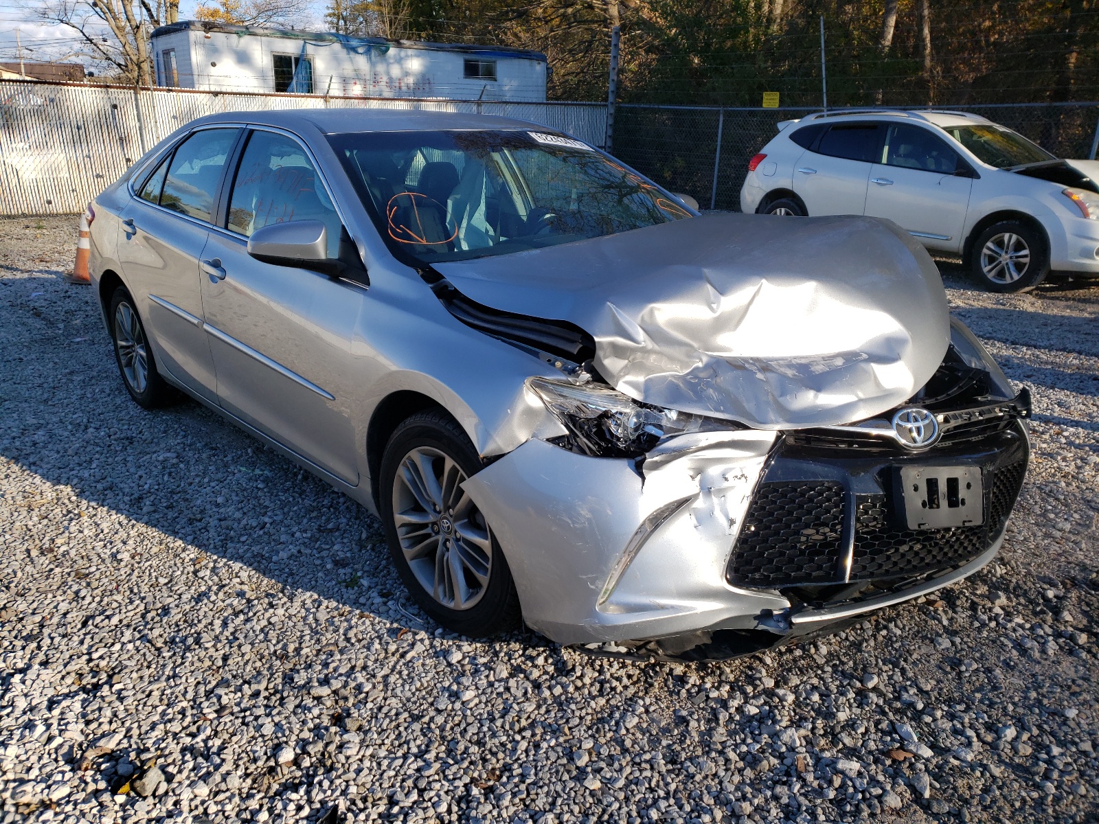 TOYOTA CAMRY LE/X 2017 with VIN 4T1BF1FK1HU653720 - Photo from auction