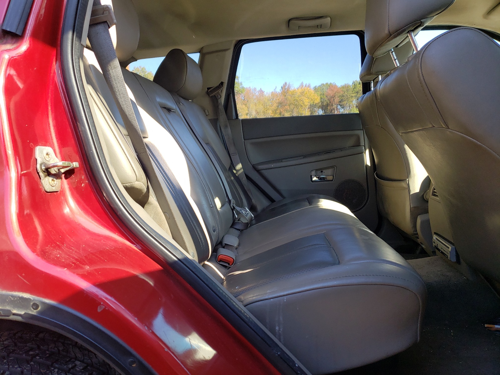 Photo 6 from auction – 2005 JEEP GRAND CHER with VIN 1J4HR58N85C549077