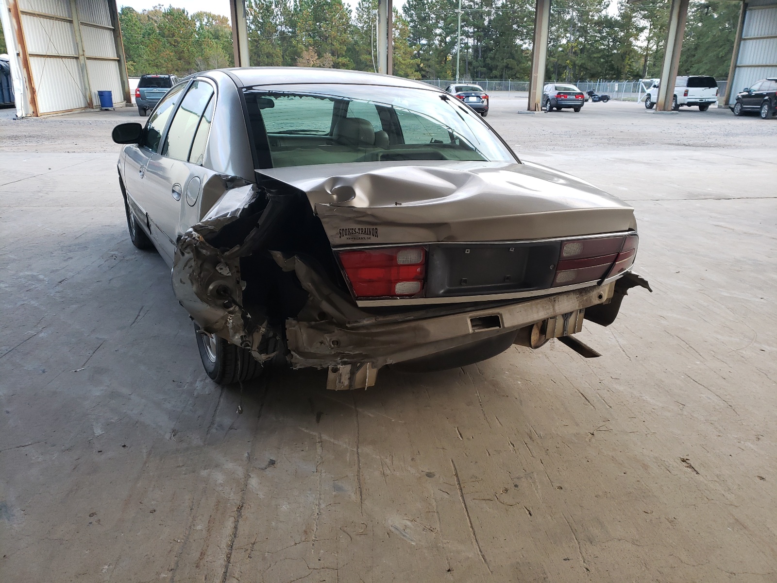 Photo 9 from auction – 2002 BUICK PARK AVENU with VIN 1G4CW54K224242008