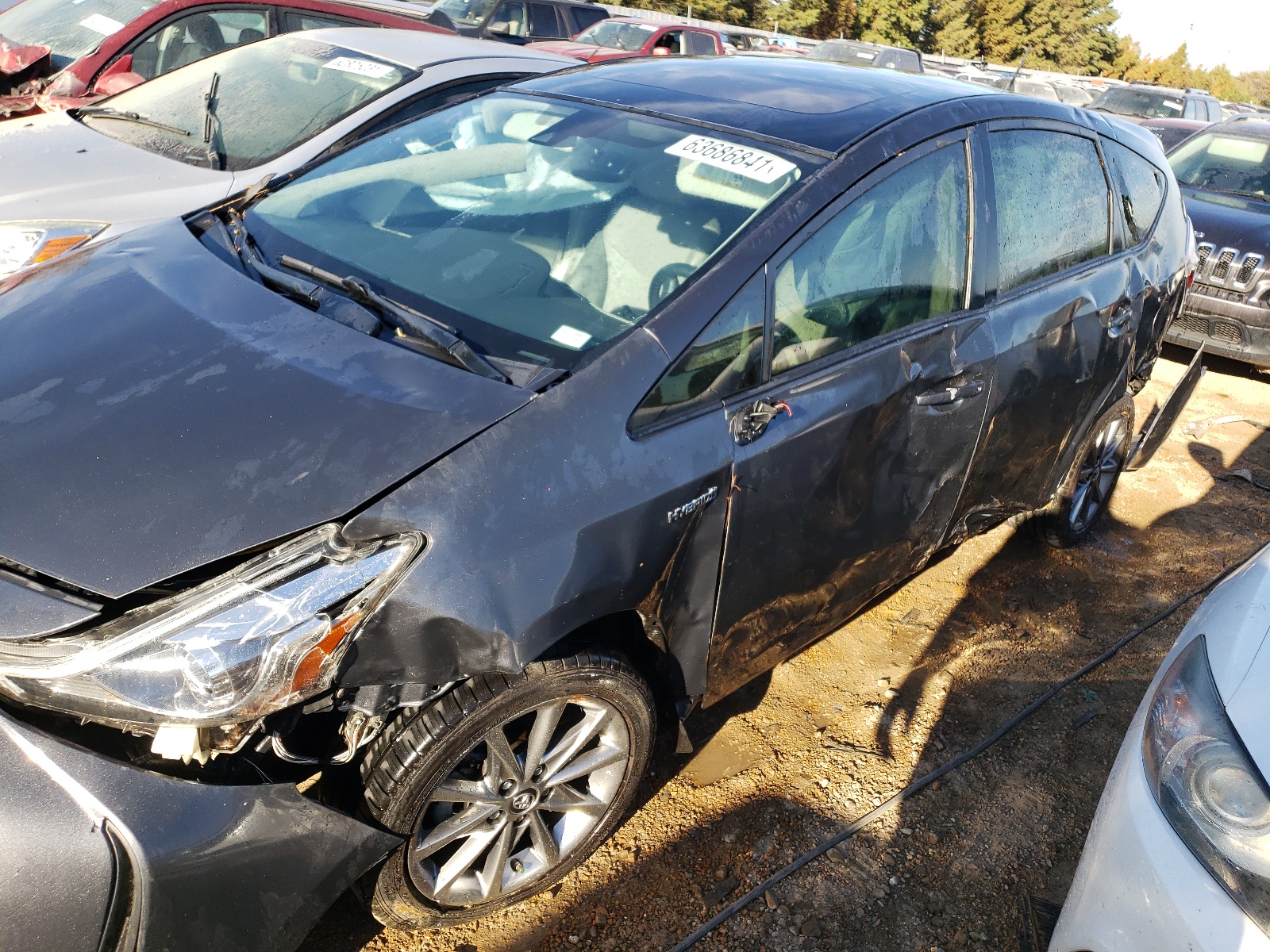 Photo 9 from auction – 2015 TOYOTA PRIUS V with VIN JTDZN3EU2FJ022347