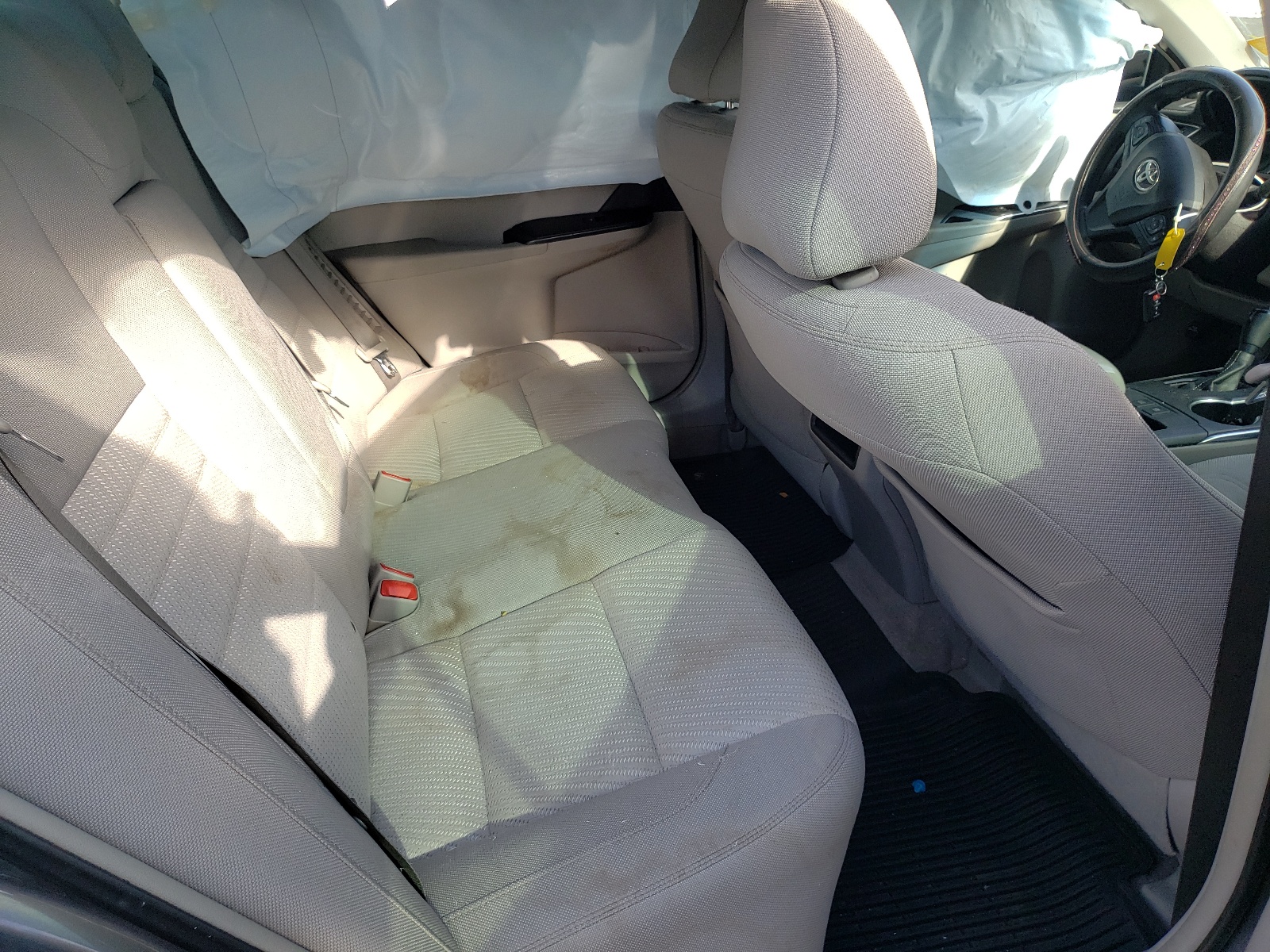 Photo 6 from auction – 2016 TOYOTA CAMRY HYBR with VIN 4T1BD1FK8GU193900