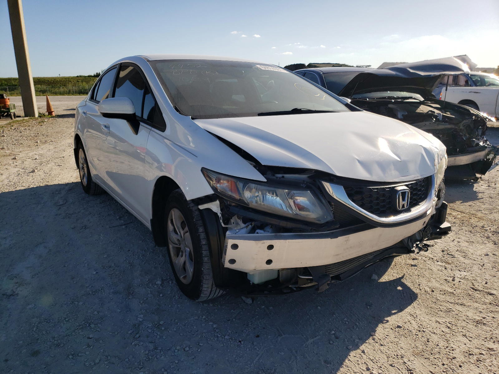 HONDA CIVIC LX 2014 with VIN 19XFB2F52EE014452 - Photo from auction
