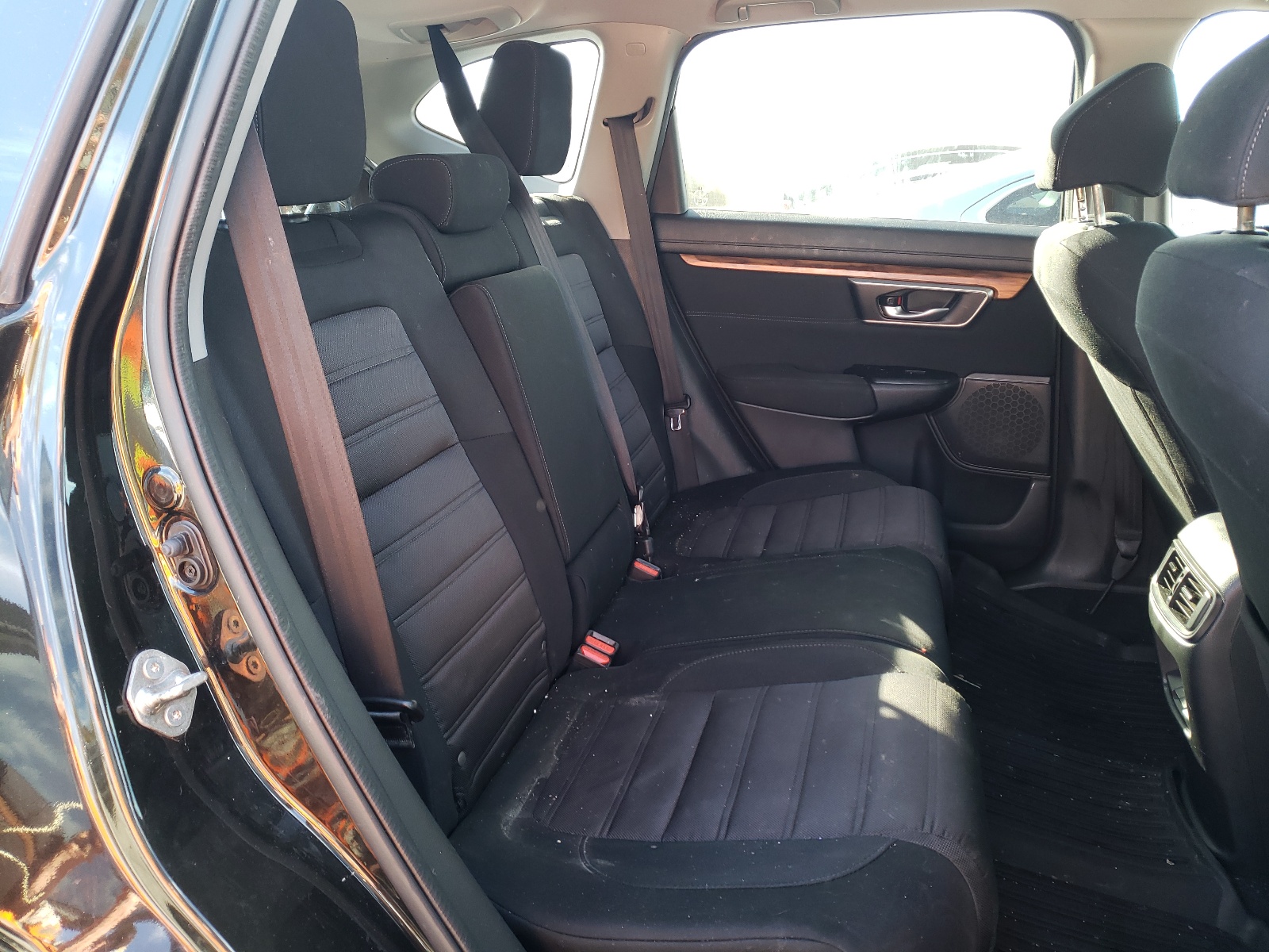 Photo 6 from auction – 2019 HONDA CR-V EX with VIN 7FARW1H54KE014388
