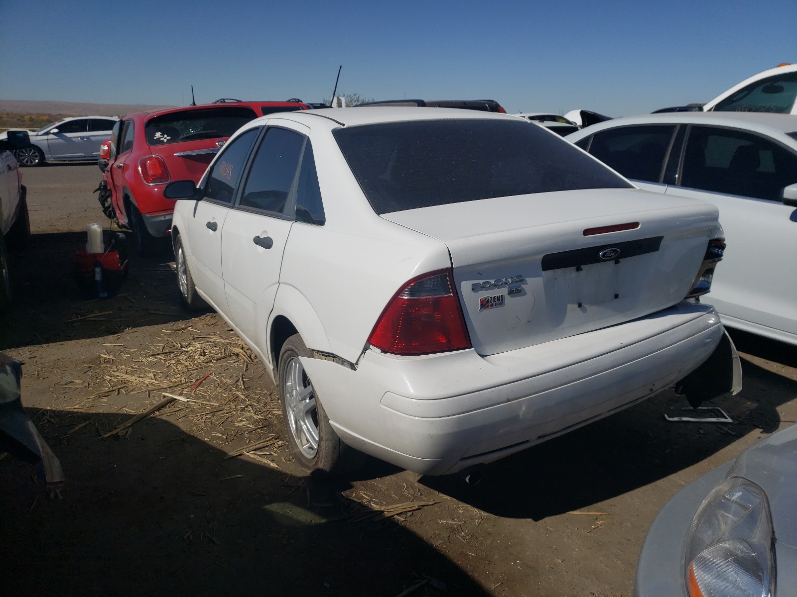 Photo 3 from auction – 2007 FORD FOCUS ZX4 with VIN 1FAFP34N37W171769
