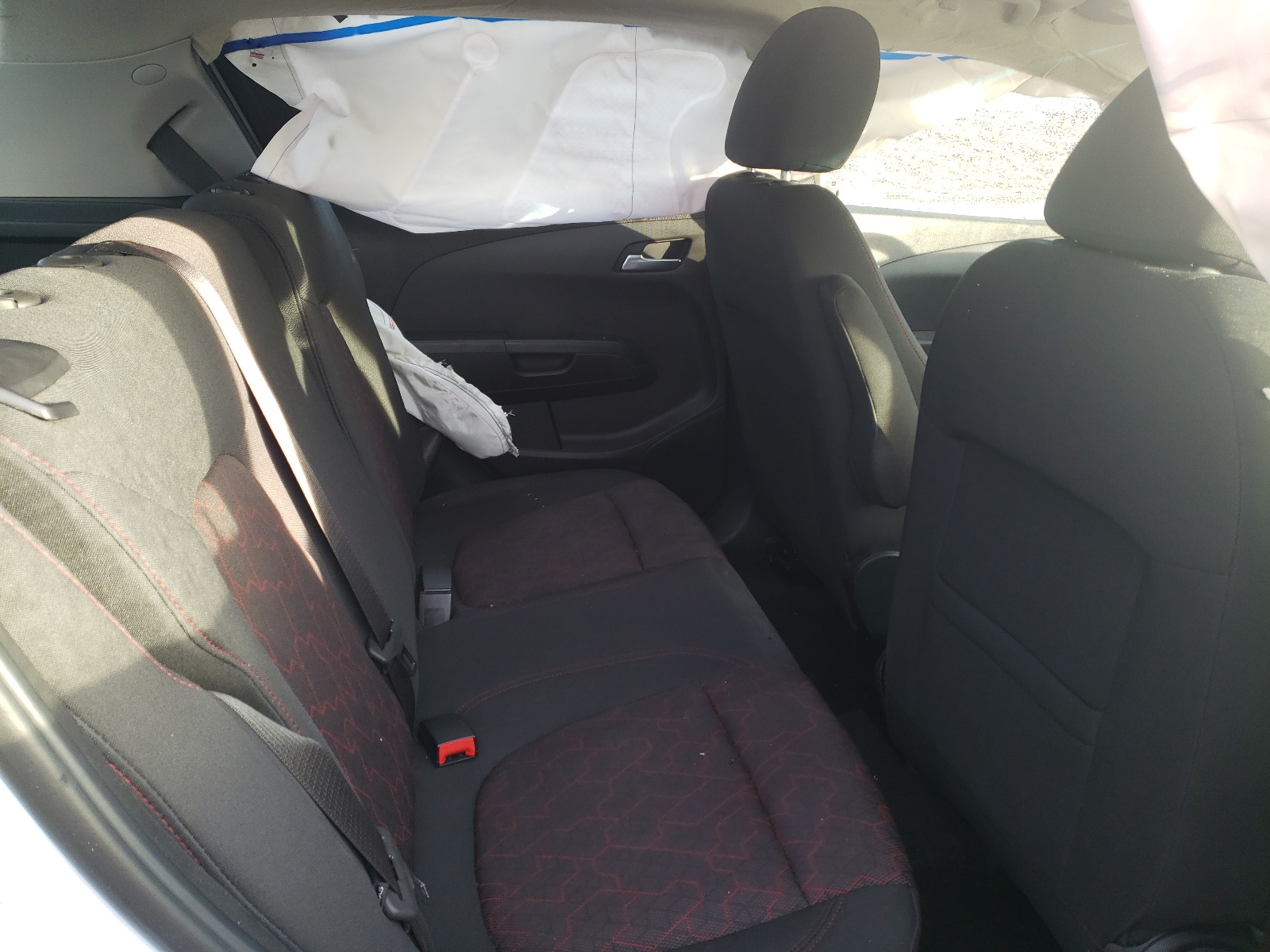 Photo 6 from auction – 2018 CHEVROLET SONIC LT with VIN 1G1JD6SH7J4108374
