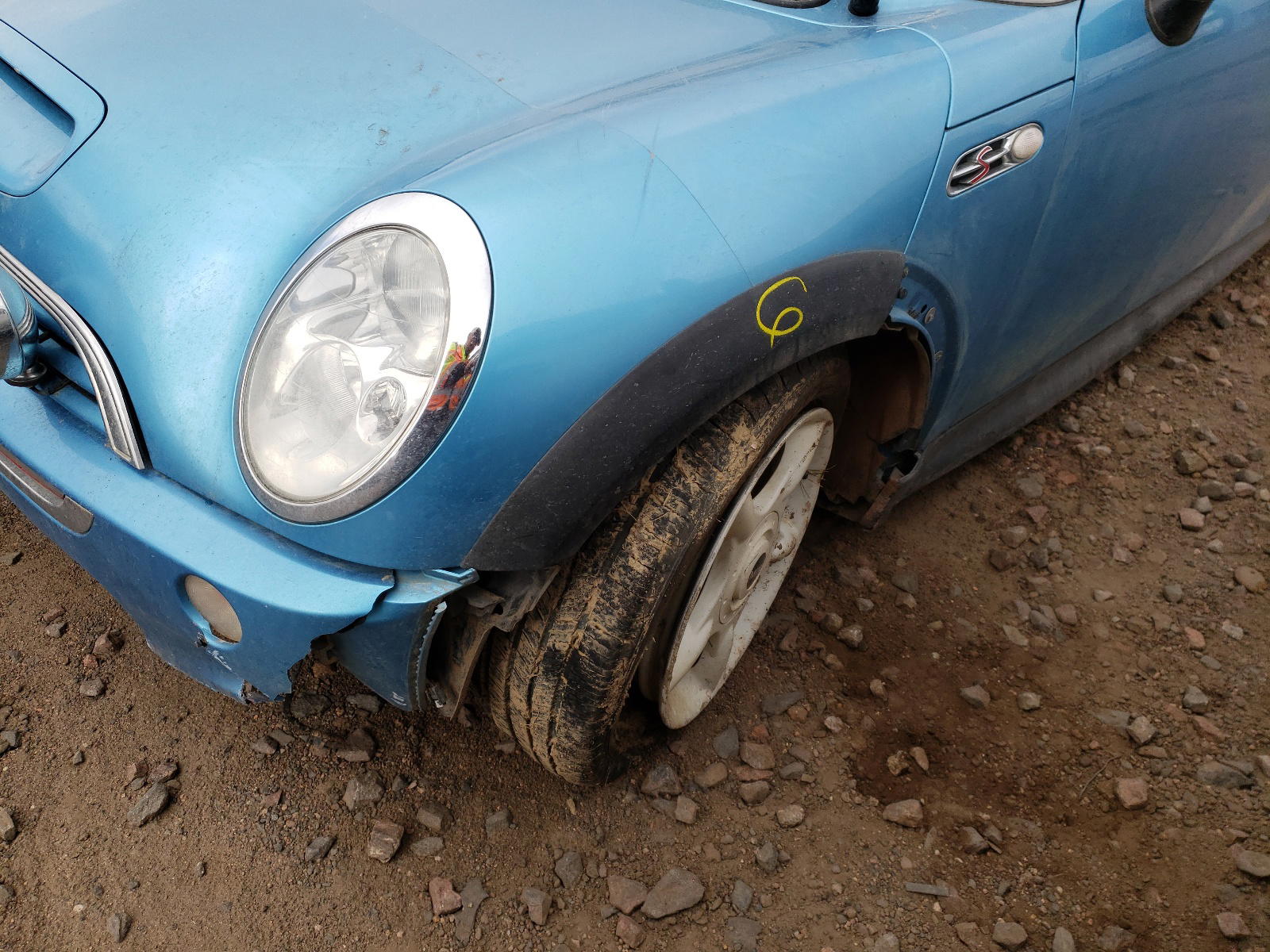 Photo 10 from auction – 2003 MINI COOPER S with VIN WMWRE334X3TD73414