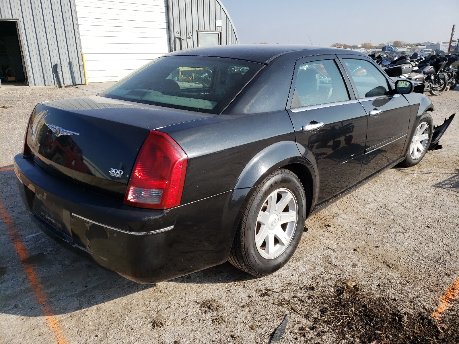 Photo 4 from auction – 2005 CHRYSLER 300 TOURIN with VIN 2C3JA53G25H657834