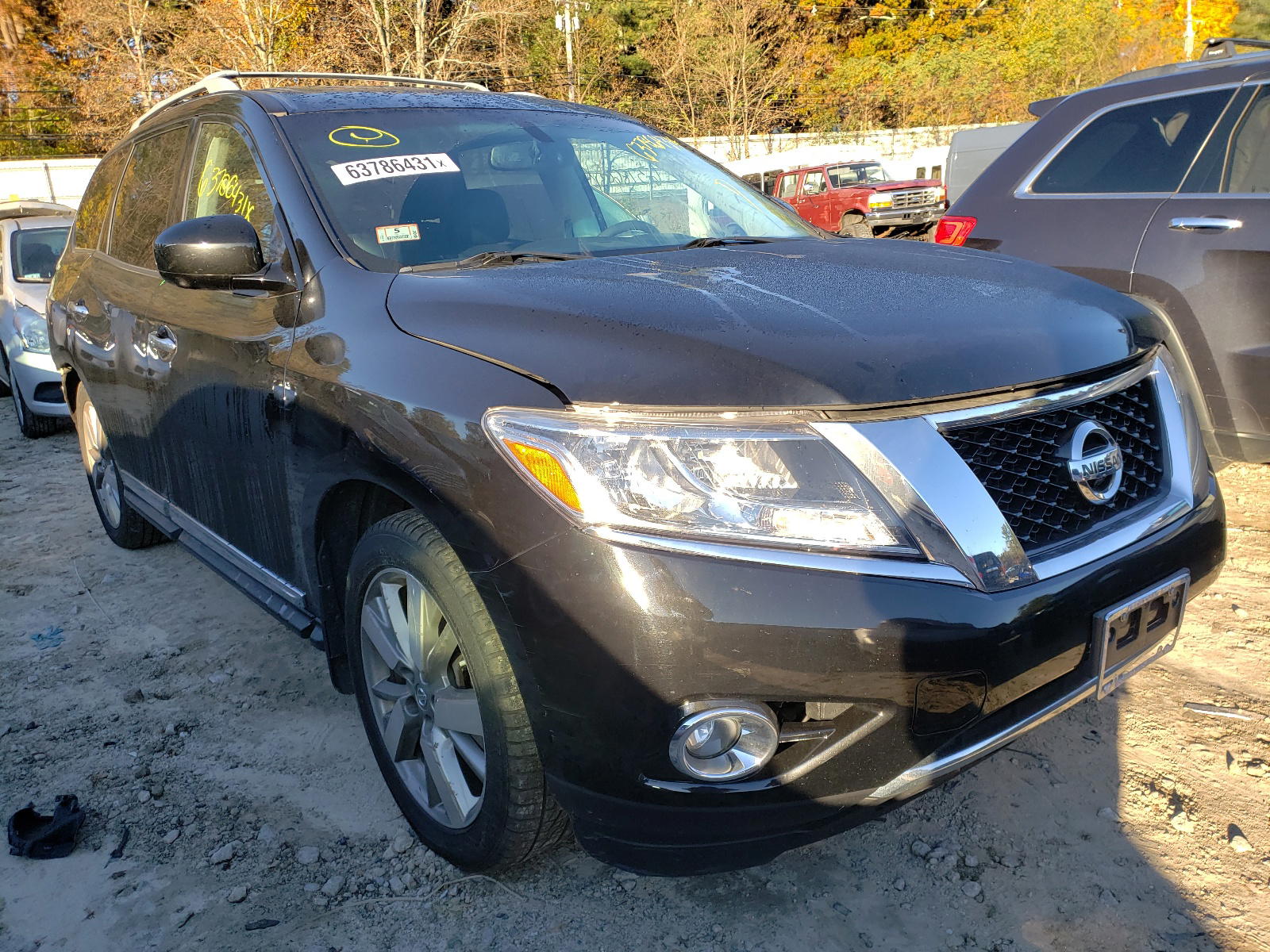 NISSAN PATHFINDER 2015 with VIN 5N1AR2MM5FC706435 - Photo from auction