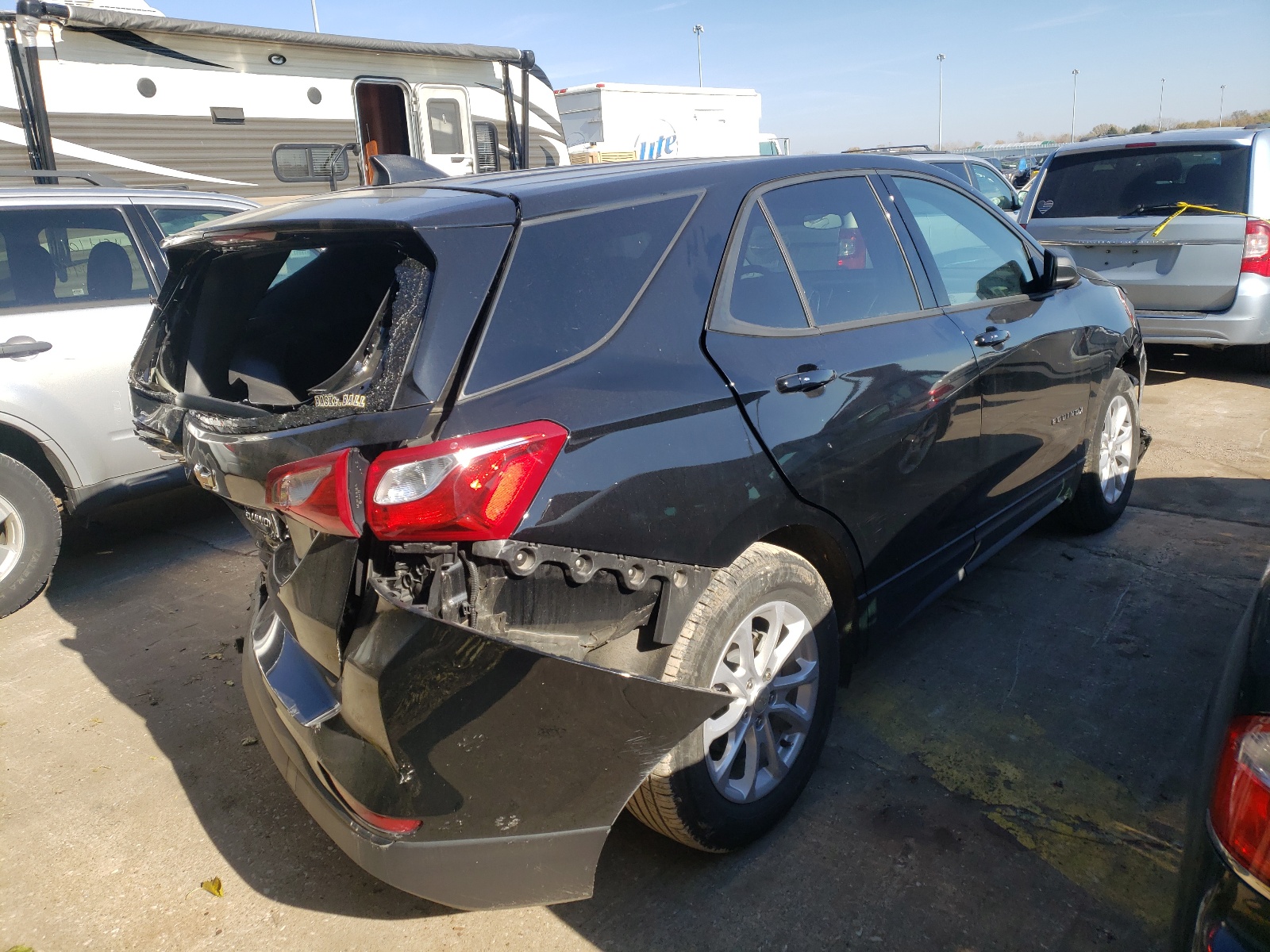 Photo 4 from auction – 2019 CHEVROLET EQUINOX LS with VIN 3GNAXHEV4KL274303
